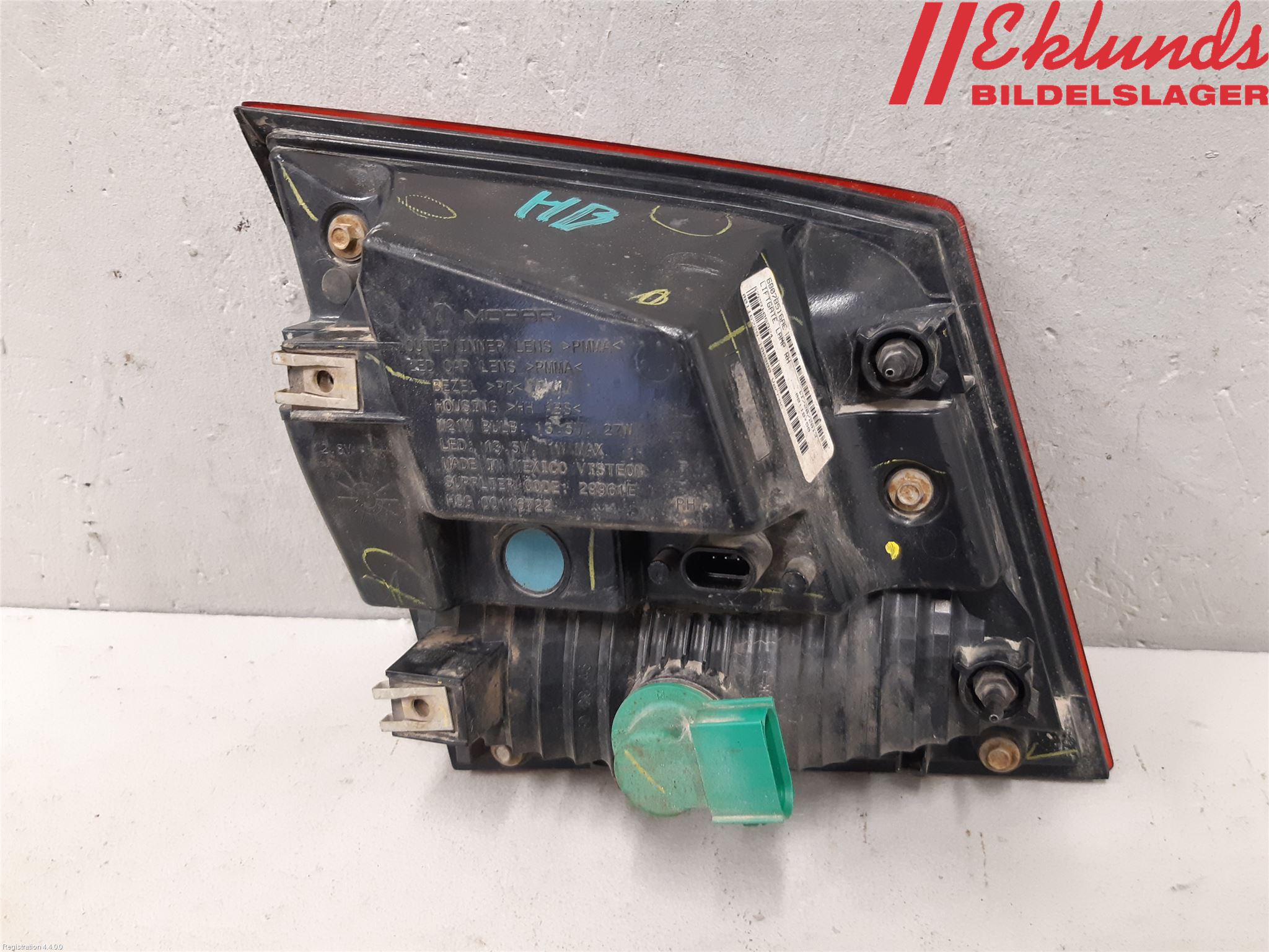 Fiat FREEMONT Bakljus Lucka Hö