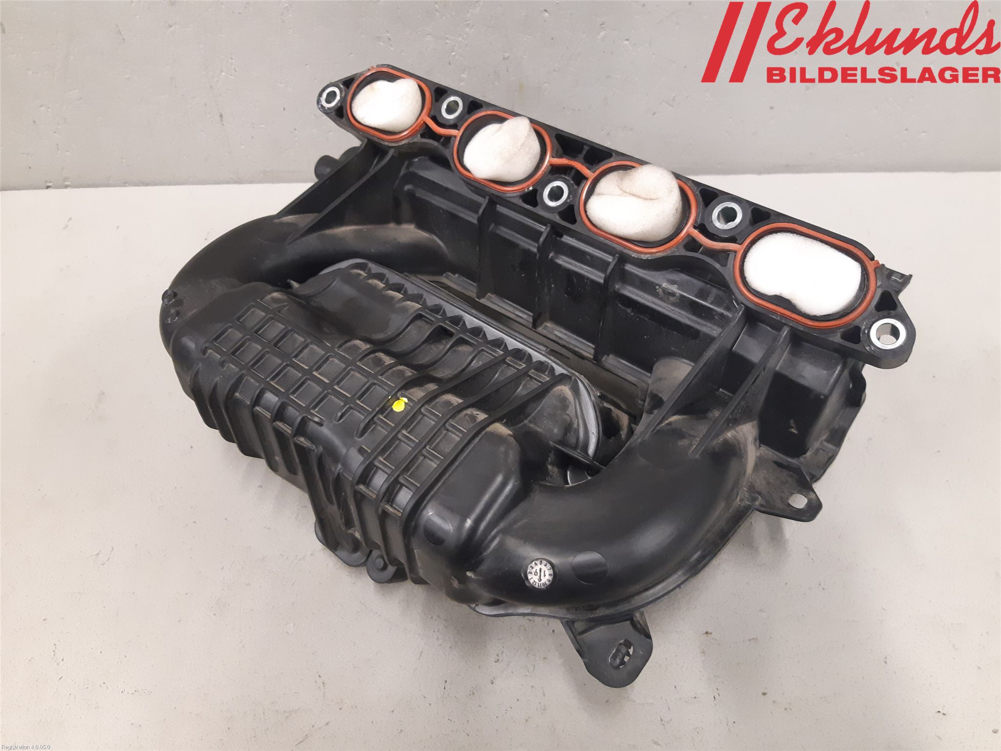 Toyota COROLLA 19- Grenrör Insug