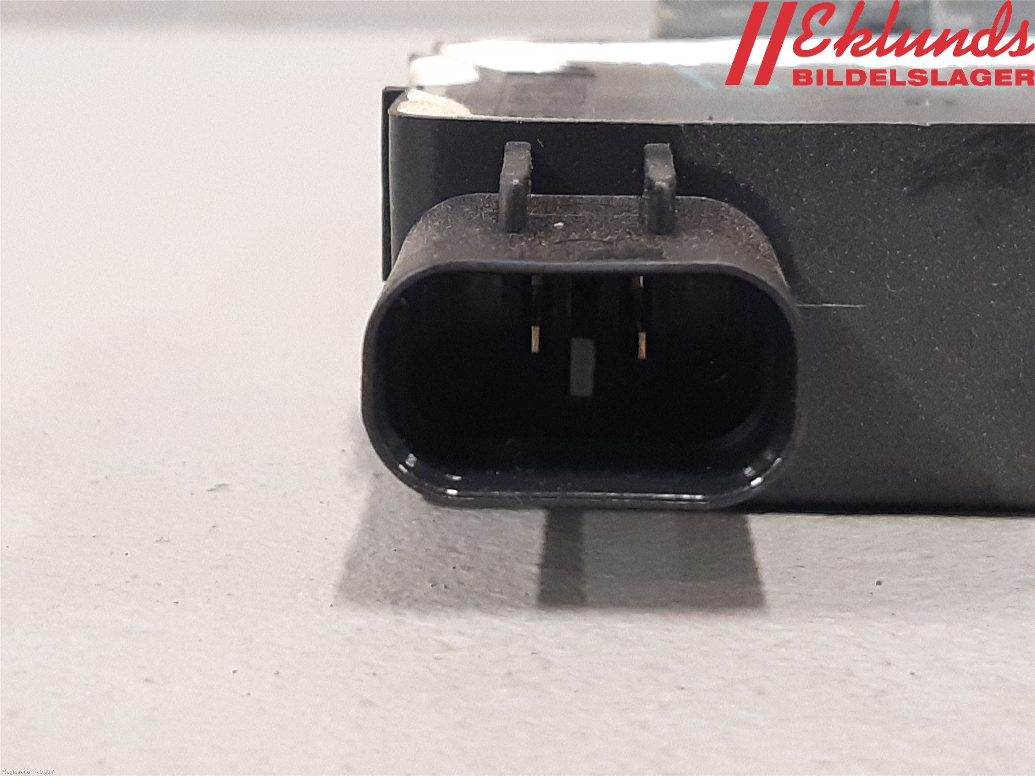 Mitsubishi OUTLANDER 13-21 Högtalare