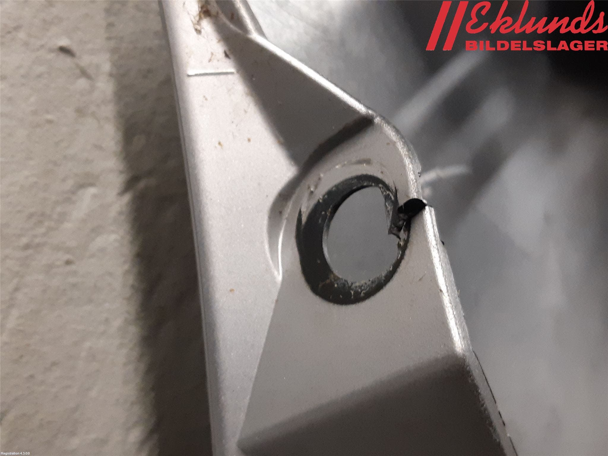 Mitsubishi ASX 10-22 Skärm Fram Vänster