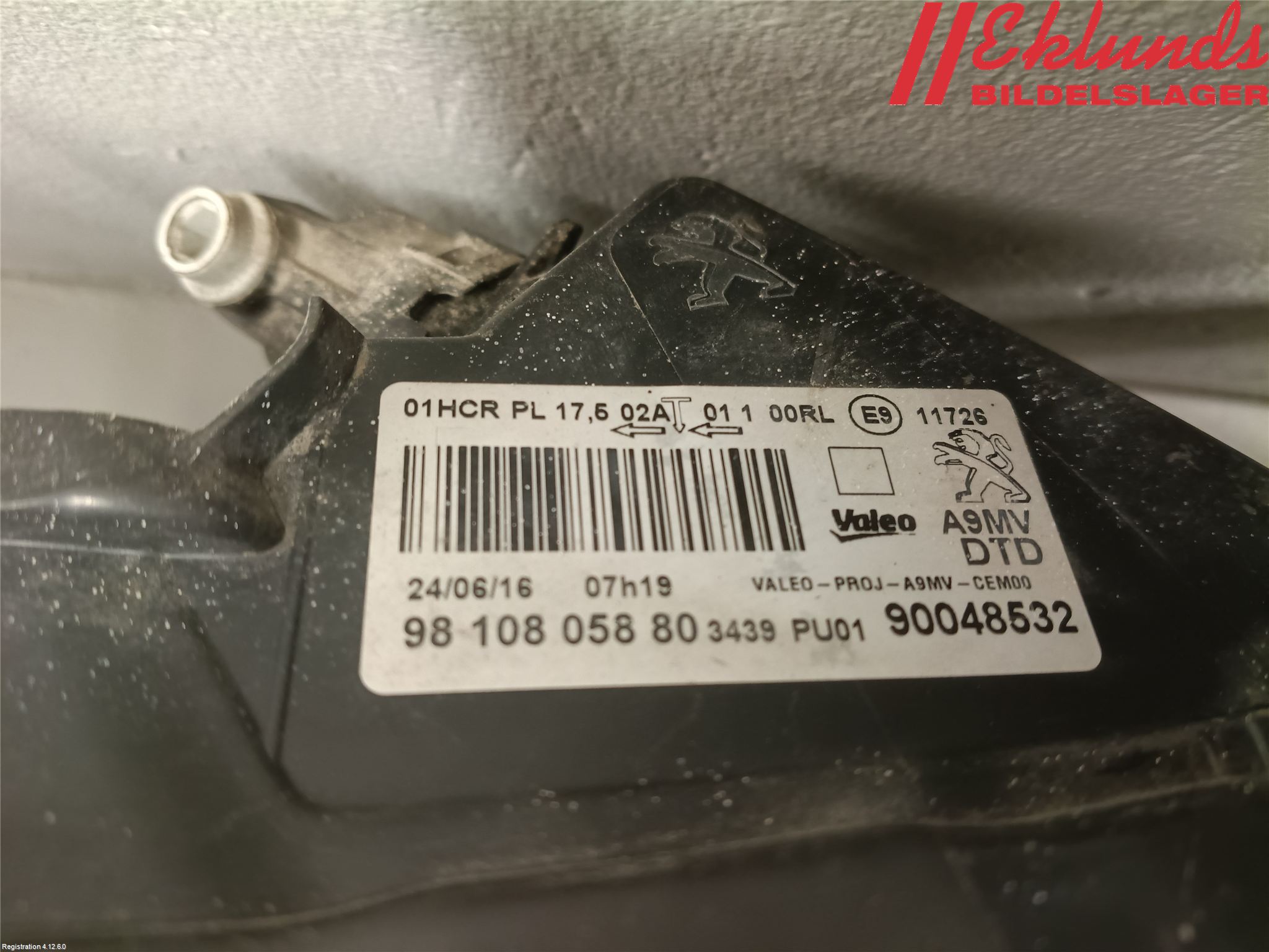Peugeot PEUGOT 208 16-19 Strålkastare Höger