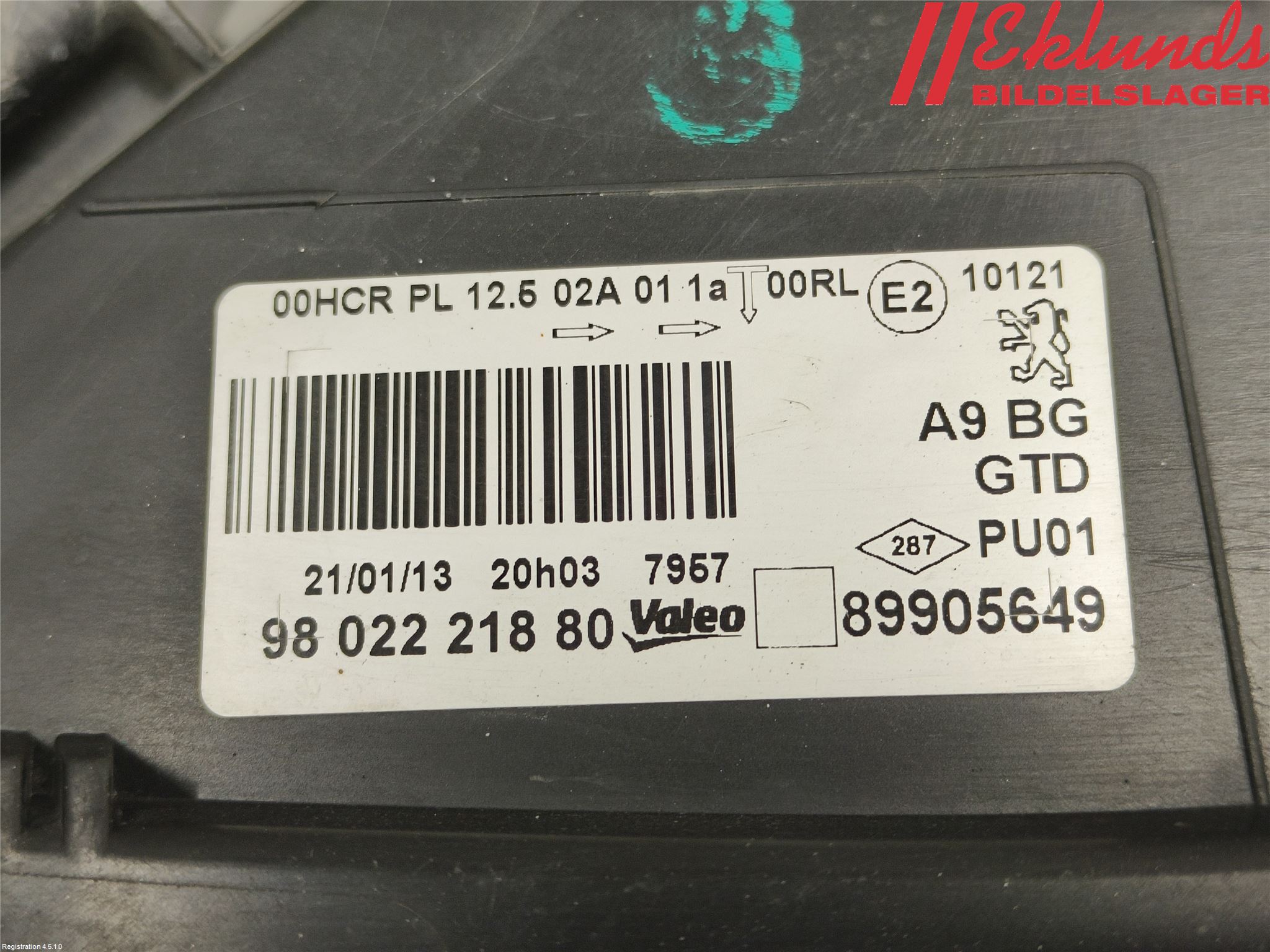 Peugeot 208 12-15 Strålkastare Vänster