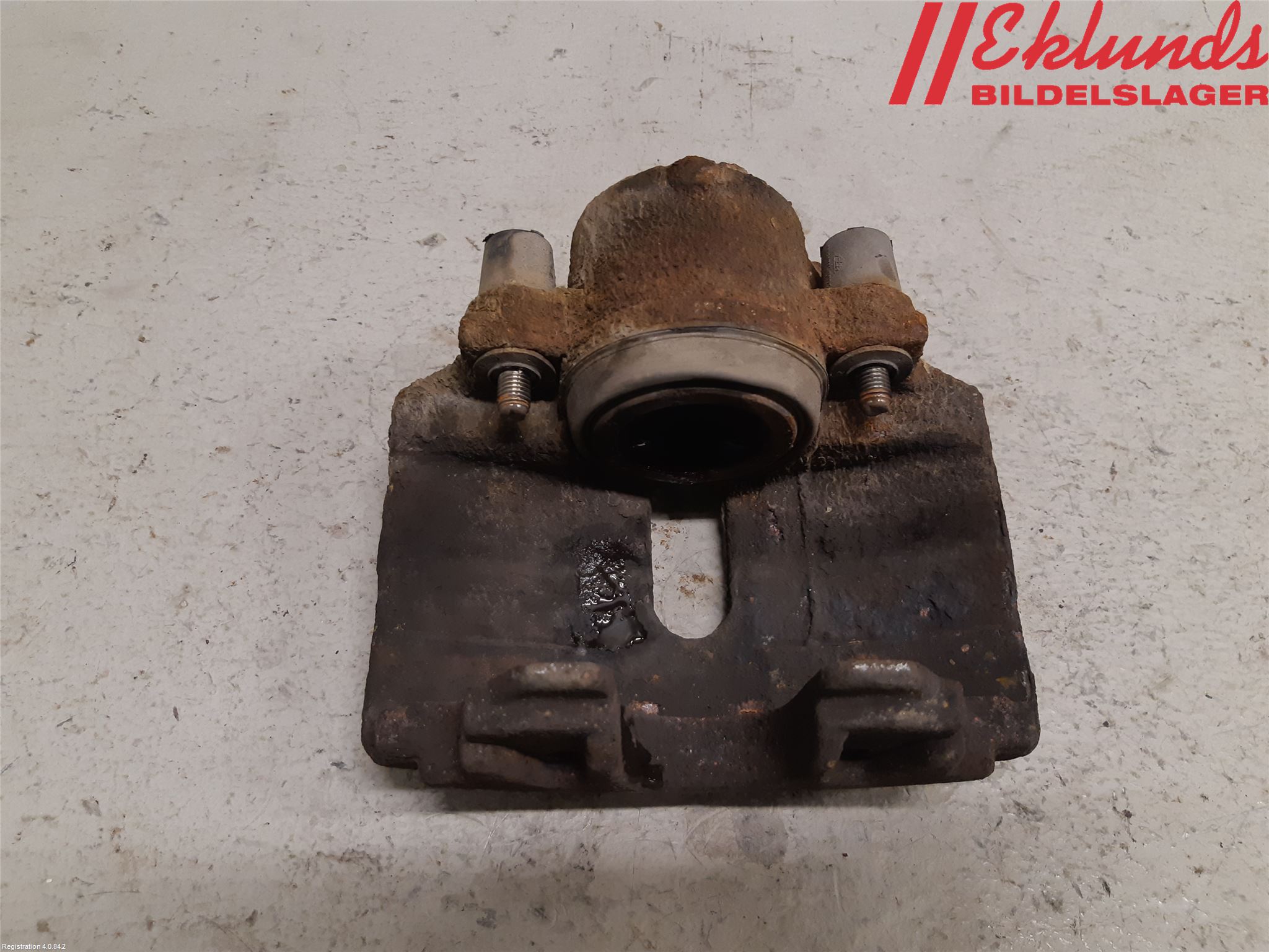 Volkswagen VW PASSAT 11-14 Bromsok Fram Höger