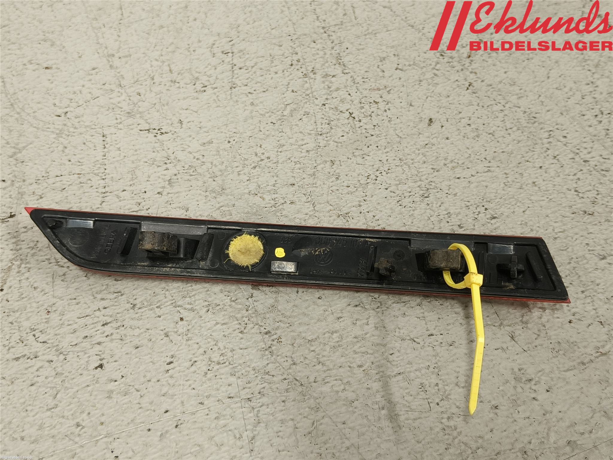 Volkswagen VW PASSAT 15-19 Dimljus/Reflex Bak
