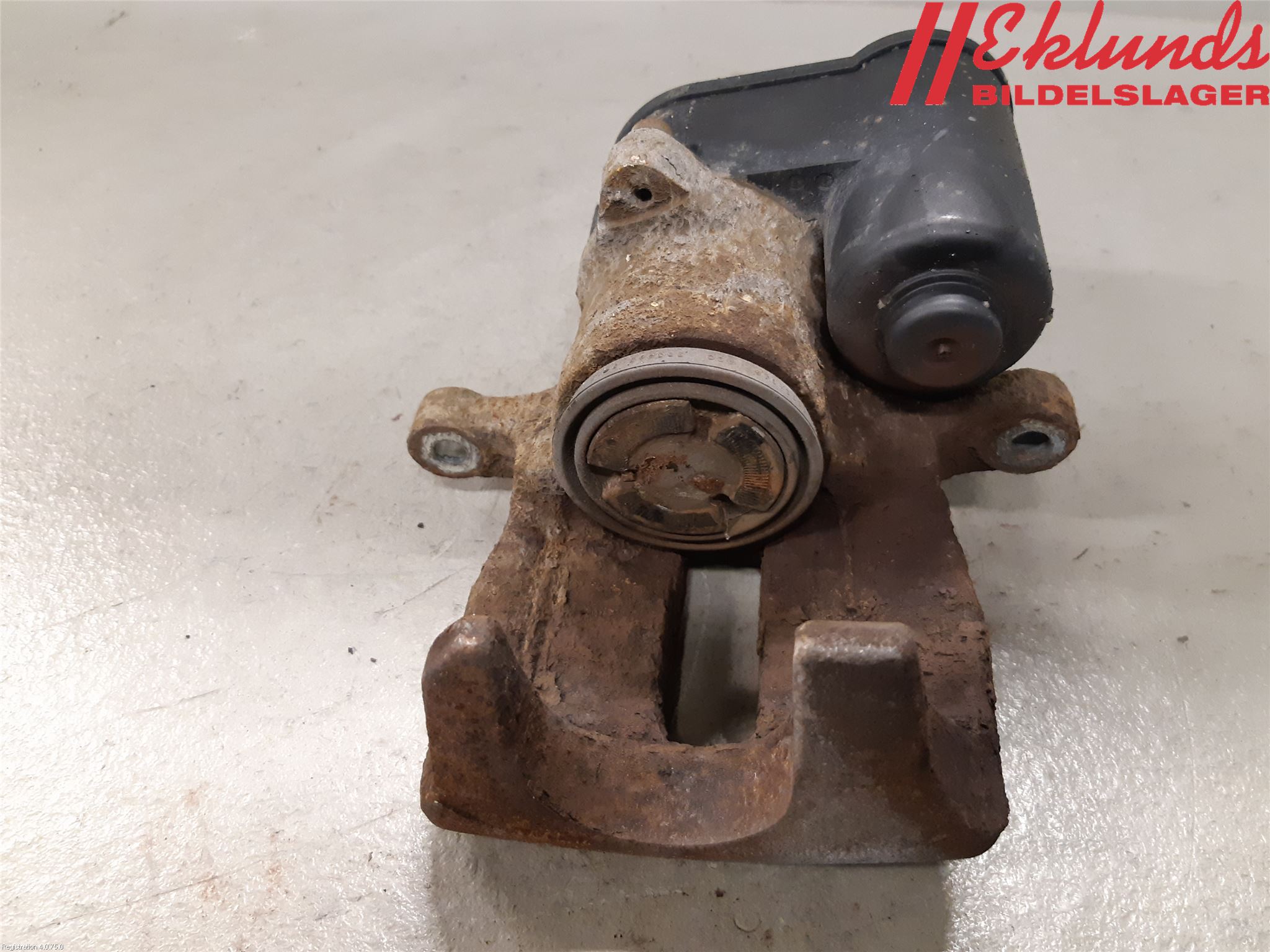 Volkswagen VW PASSAT 11-14 Bromsok Bak Höger