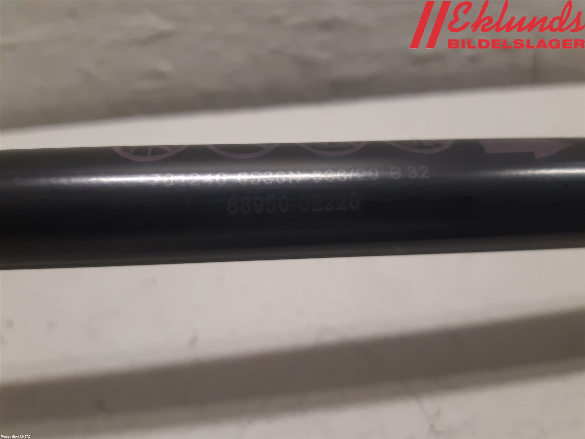 Toyota COROLLA 19- Gasfjäder Baklucka