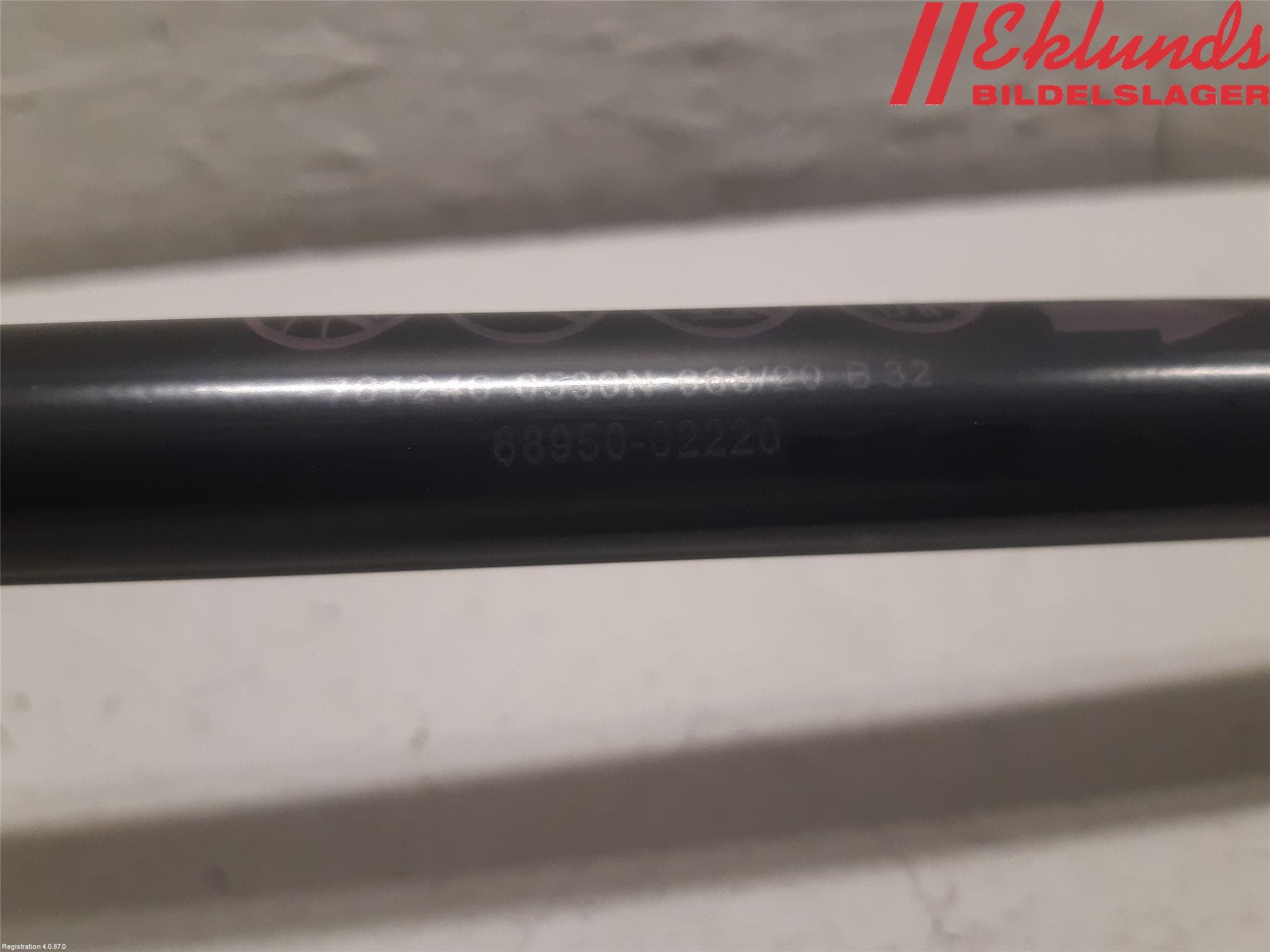 Toyota COROLLA 19- Gasfjäder Baklucka