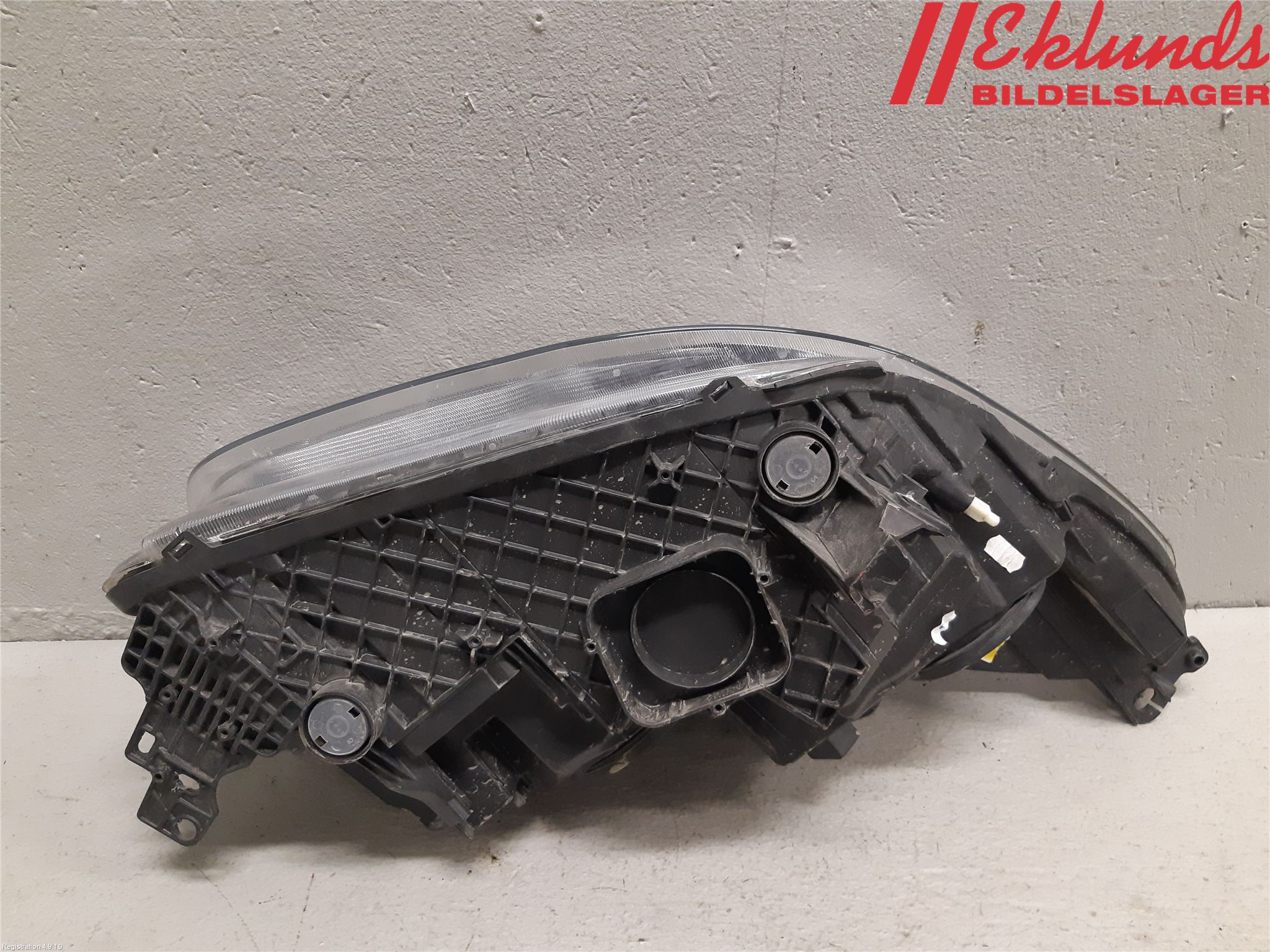 Ford KUGA 17-19 Strålkastare Vänster