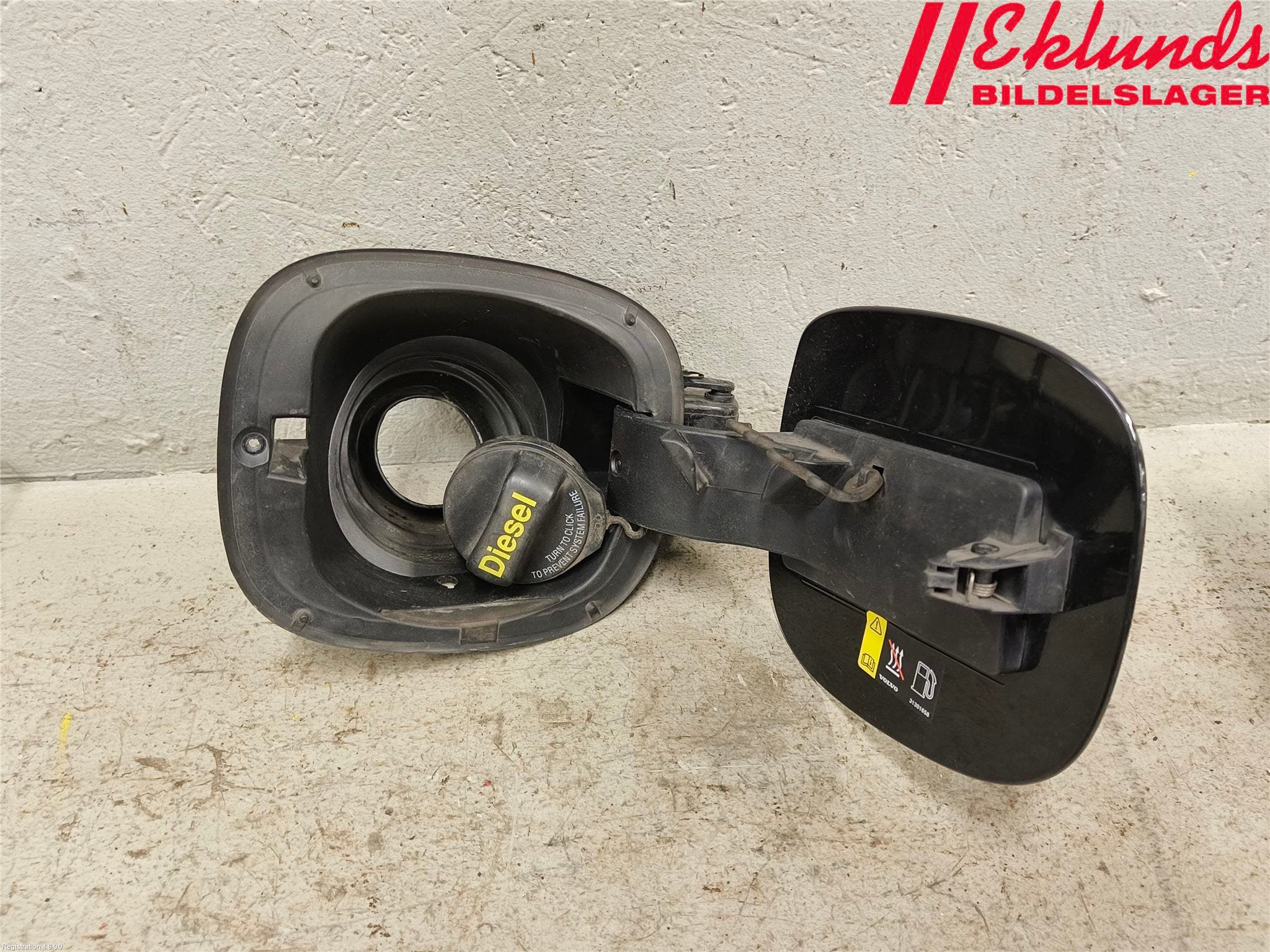 Volvo S60 11-13 Tanklucka