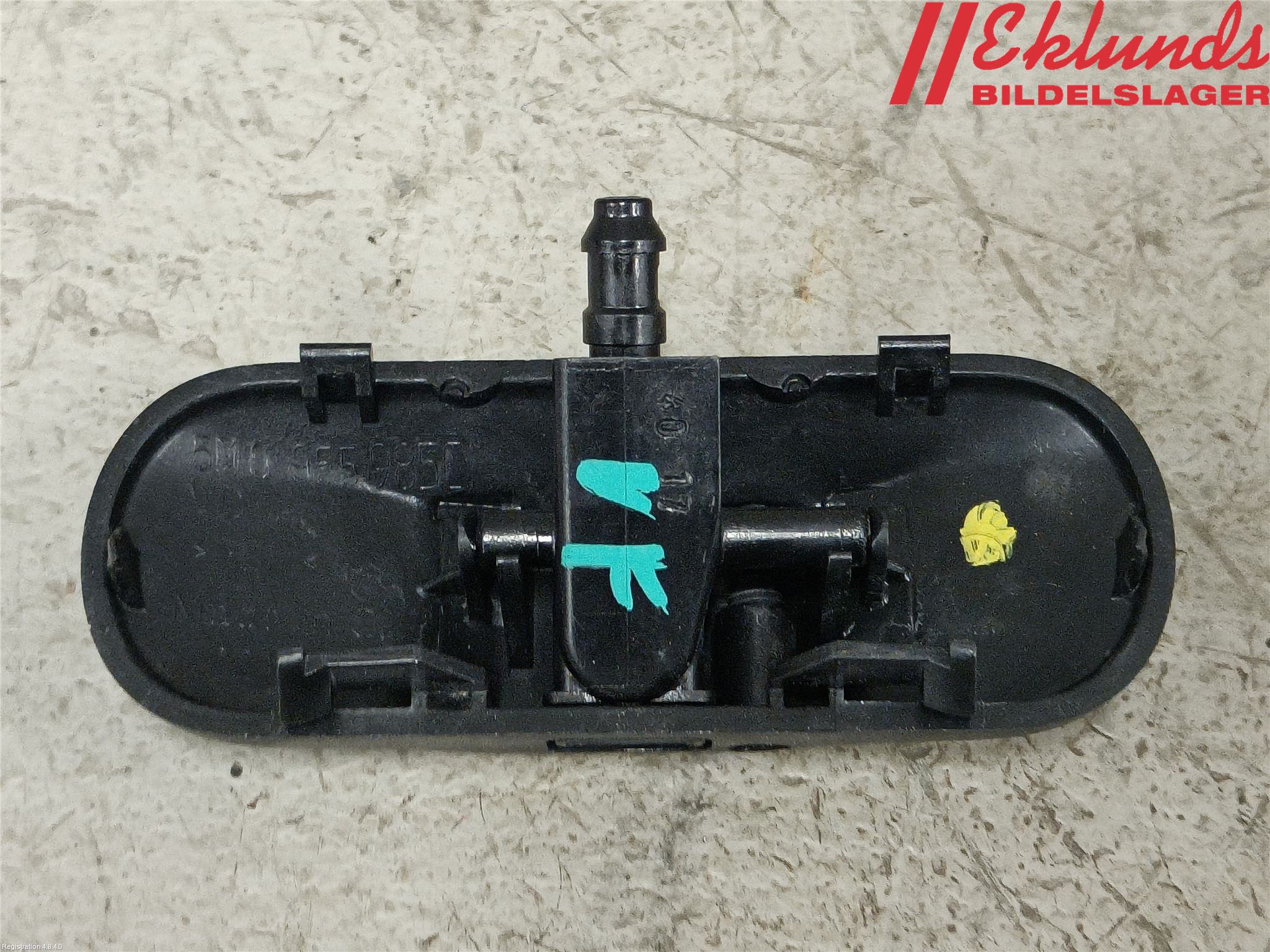 Volkswagen VW POLO VI 18->> Spolarmunstycke Rutor