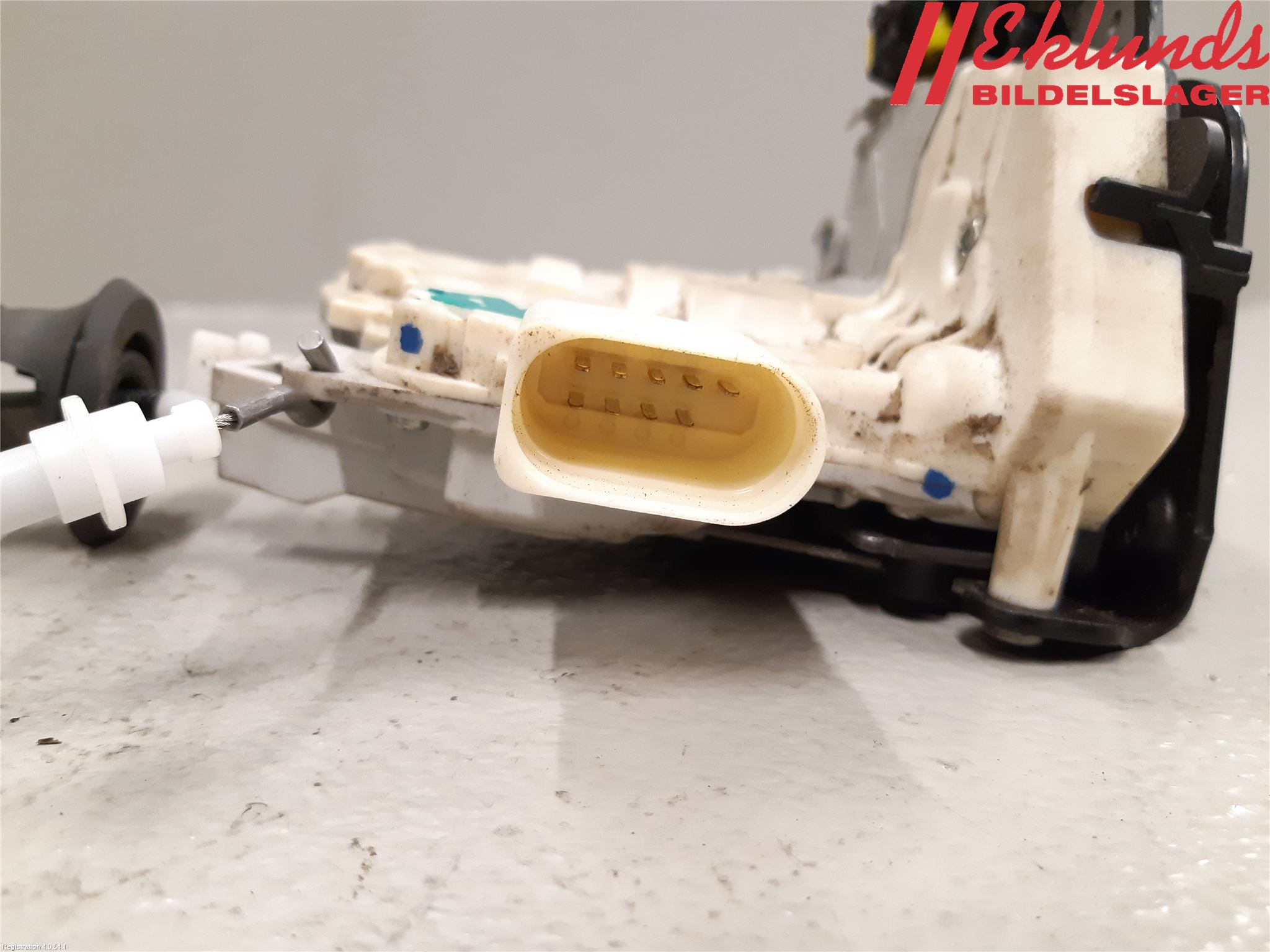 Audi A6/S6     05-11 Låskista-Dörrlås