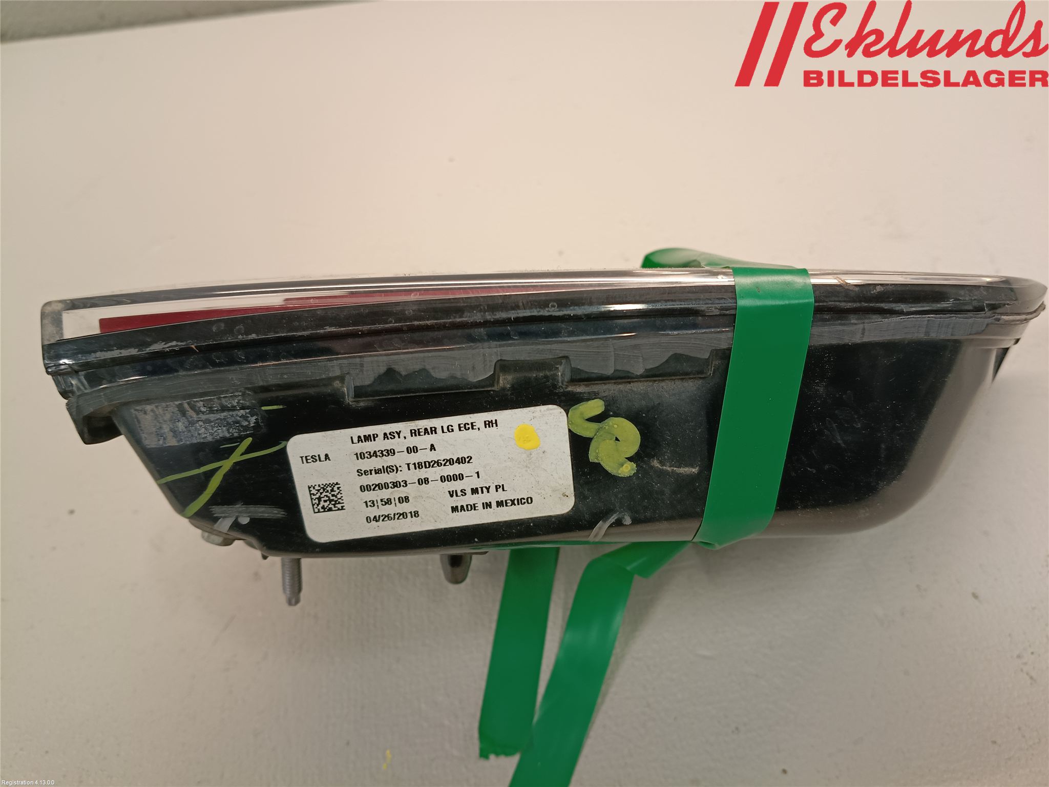 Tesla MODEL X 16- Bakljus Lucka Hö