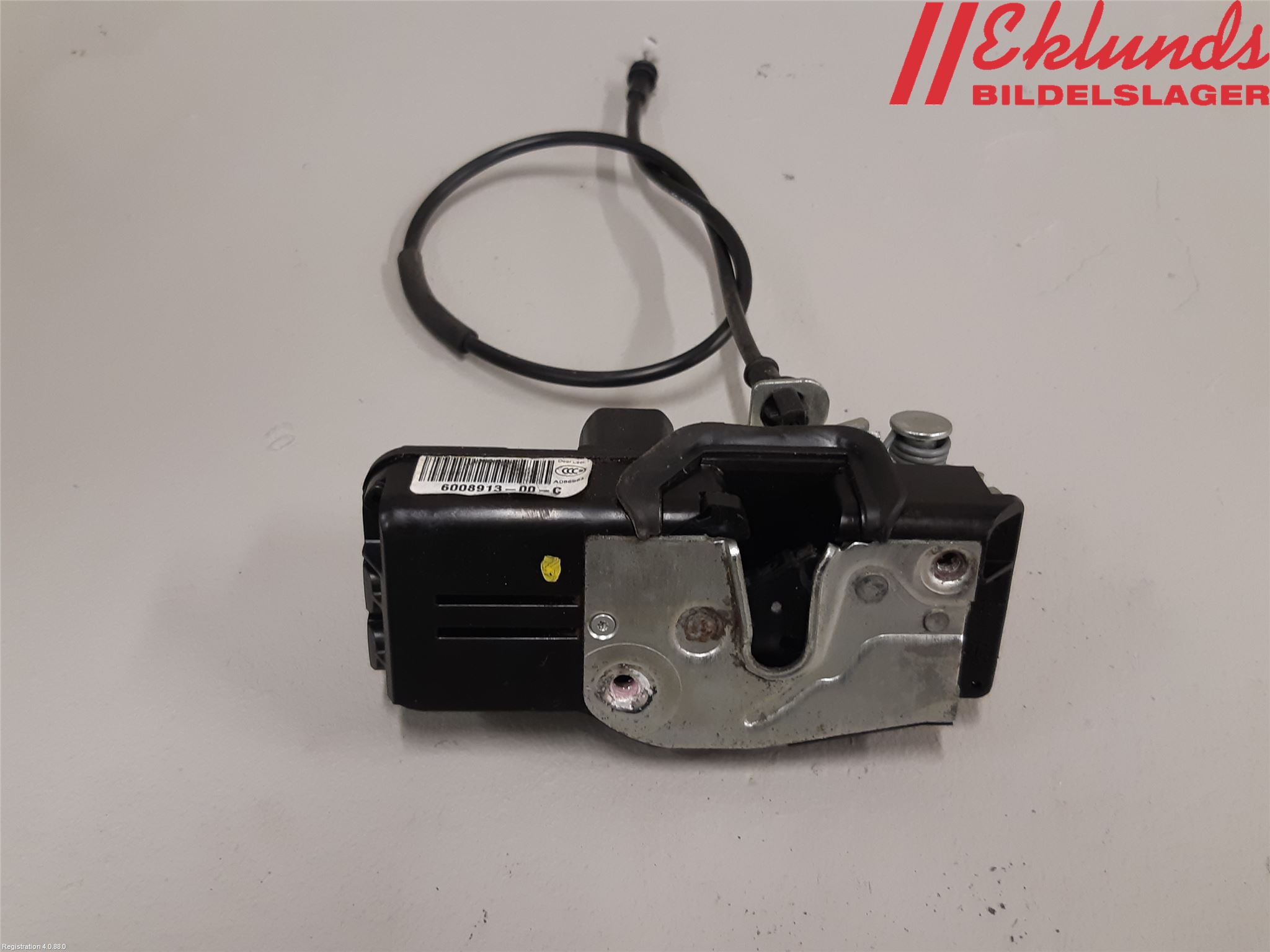 Tesla MODEL S 13- Låskista-Dörrlås