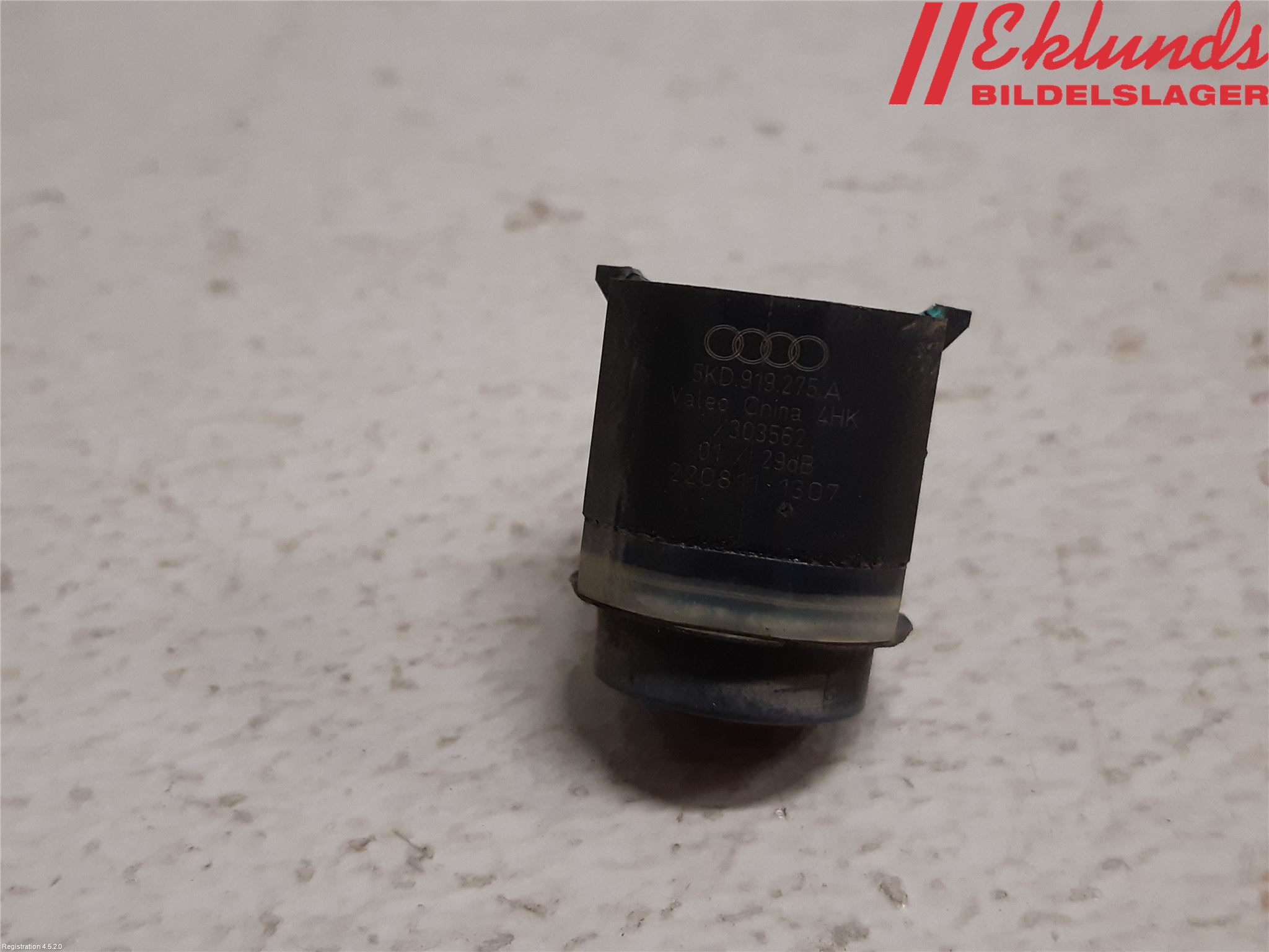 Volkswagen VW PASSAT 11-14 Parkeringshjälp Frontsensor