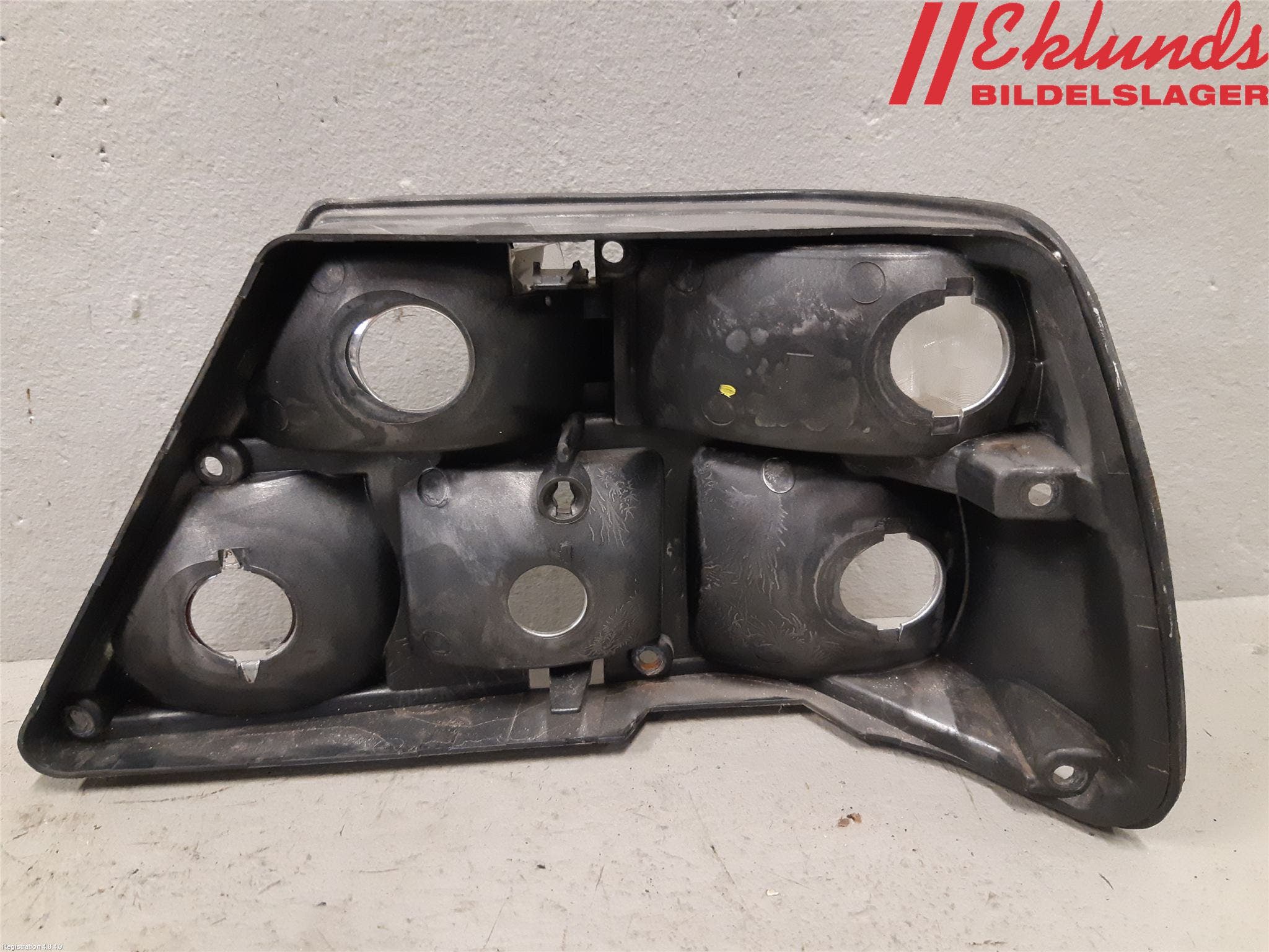 Mercedes-Benz MB 200-500 (W124) 86-96 Bakljusinsats-Lamphvä