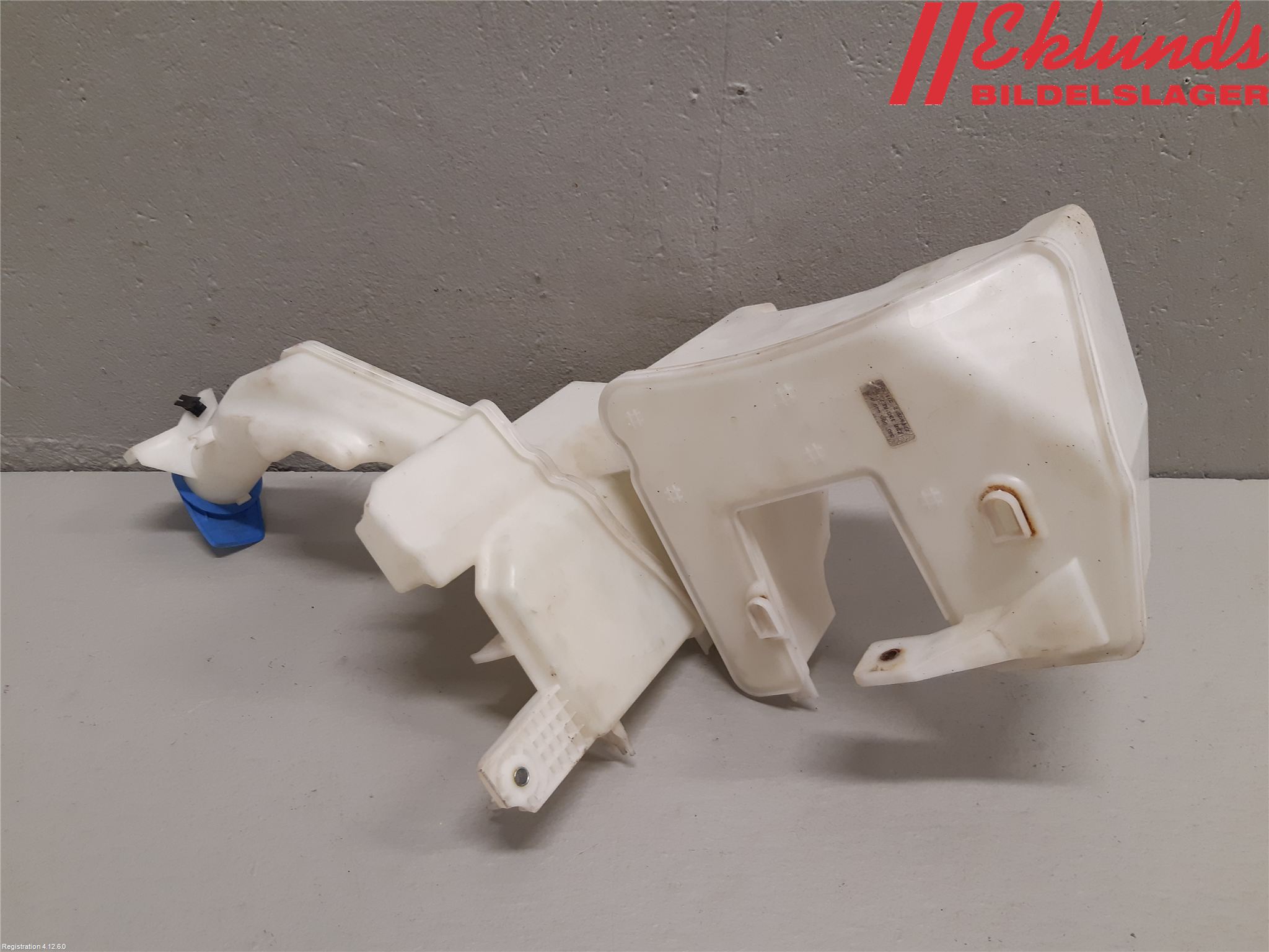 Volkswagen VW PASSAT 11-14 Spolartank Vindruta-Strål