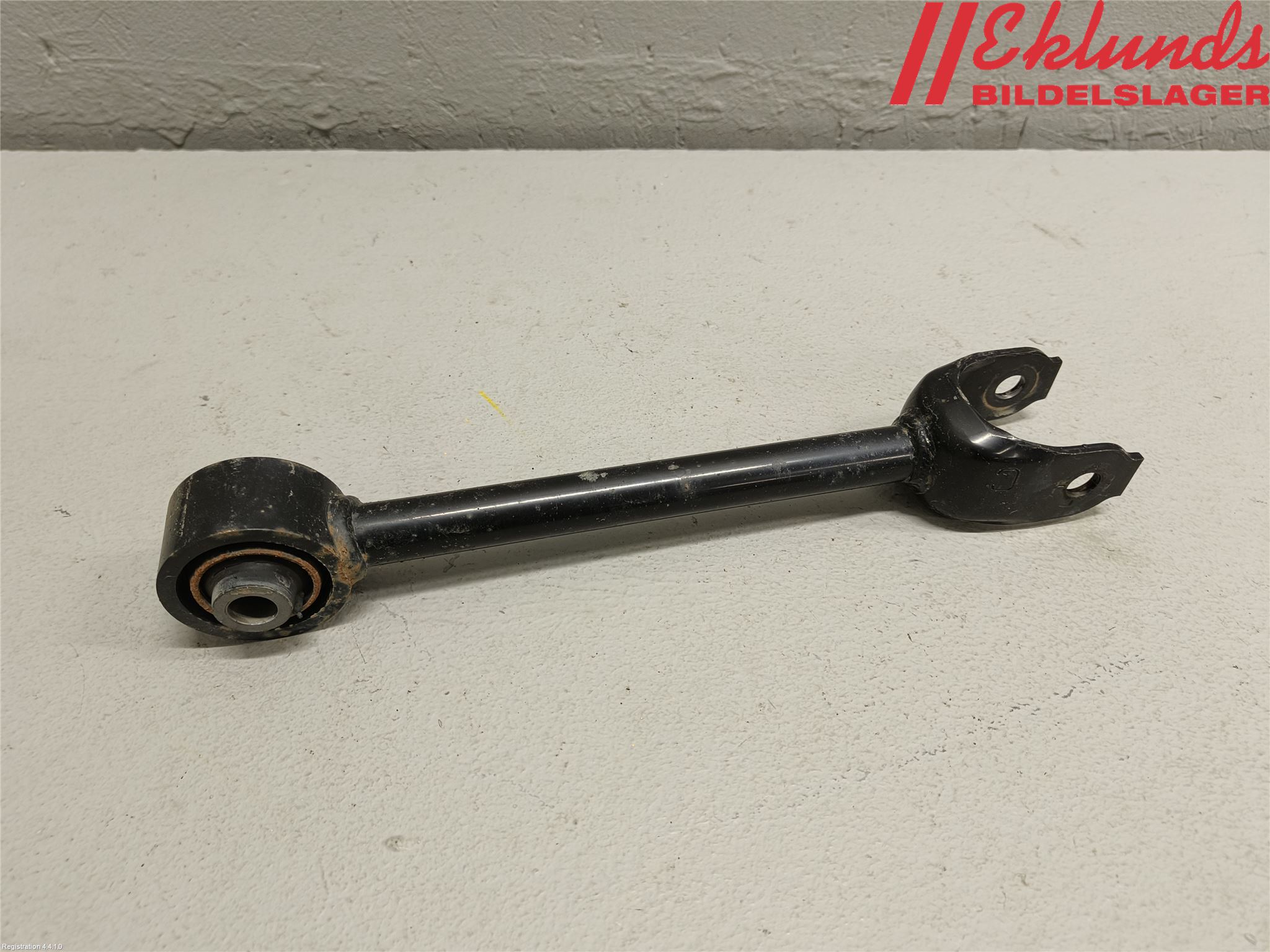 Toyota bZ4X EA10 22- Bärarm Bak Höger