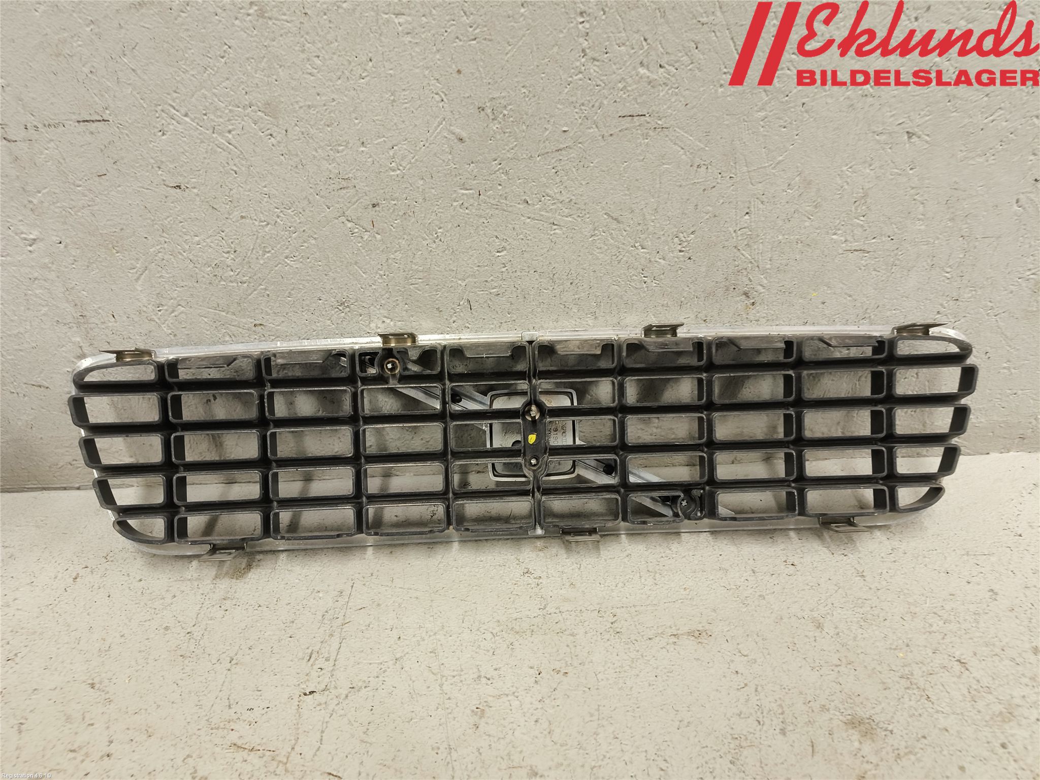 Volvo S60 01-04 Grill Komp