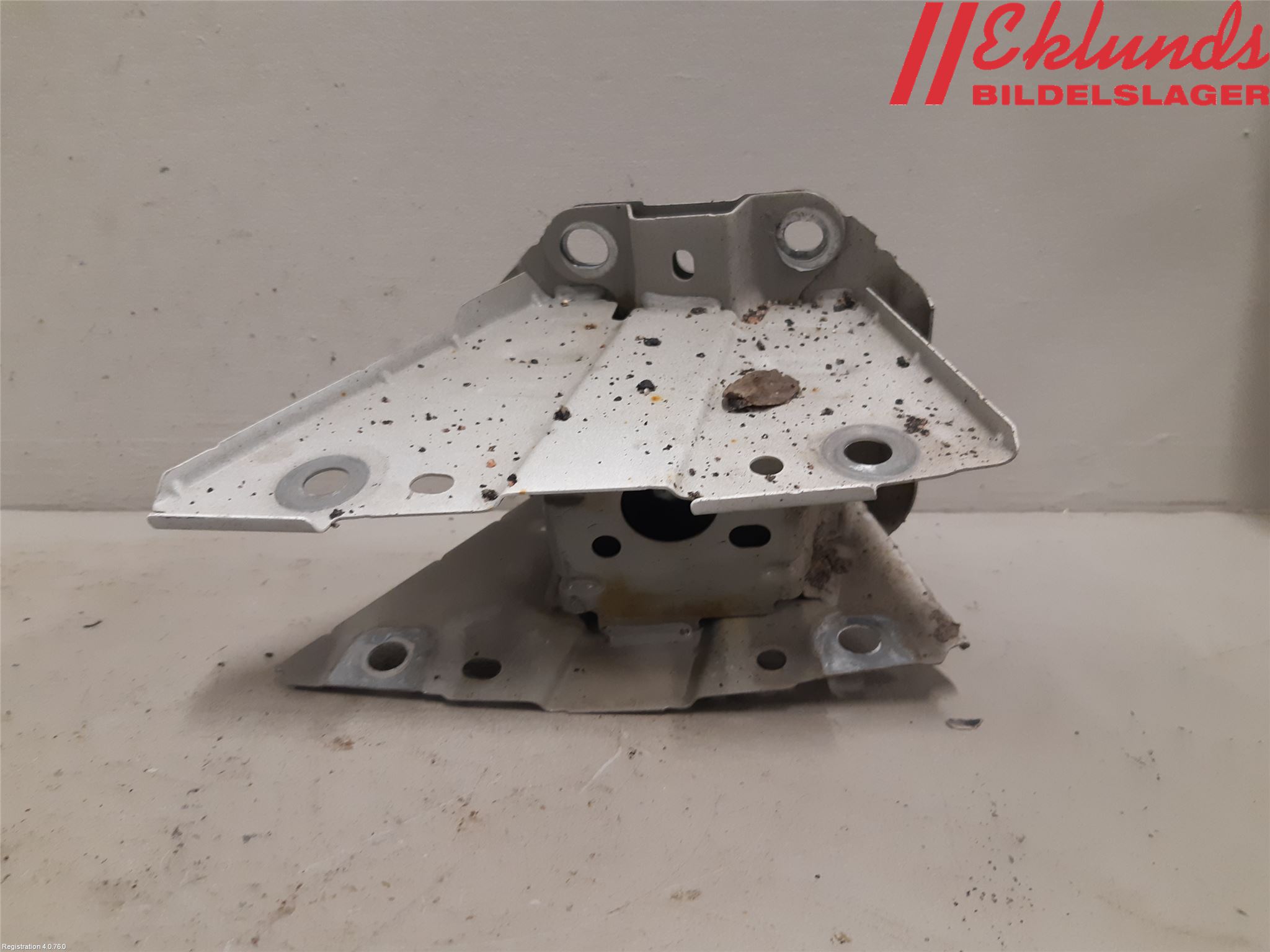 Volvo V90 17->> Stötfångarbärjärn Bak