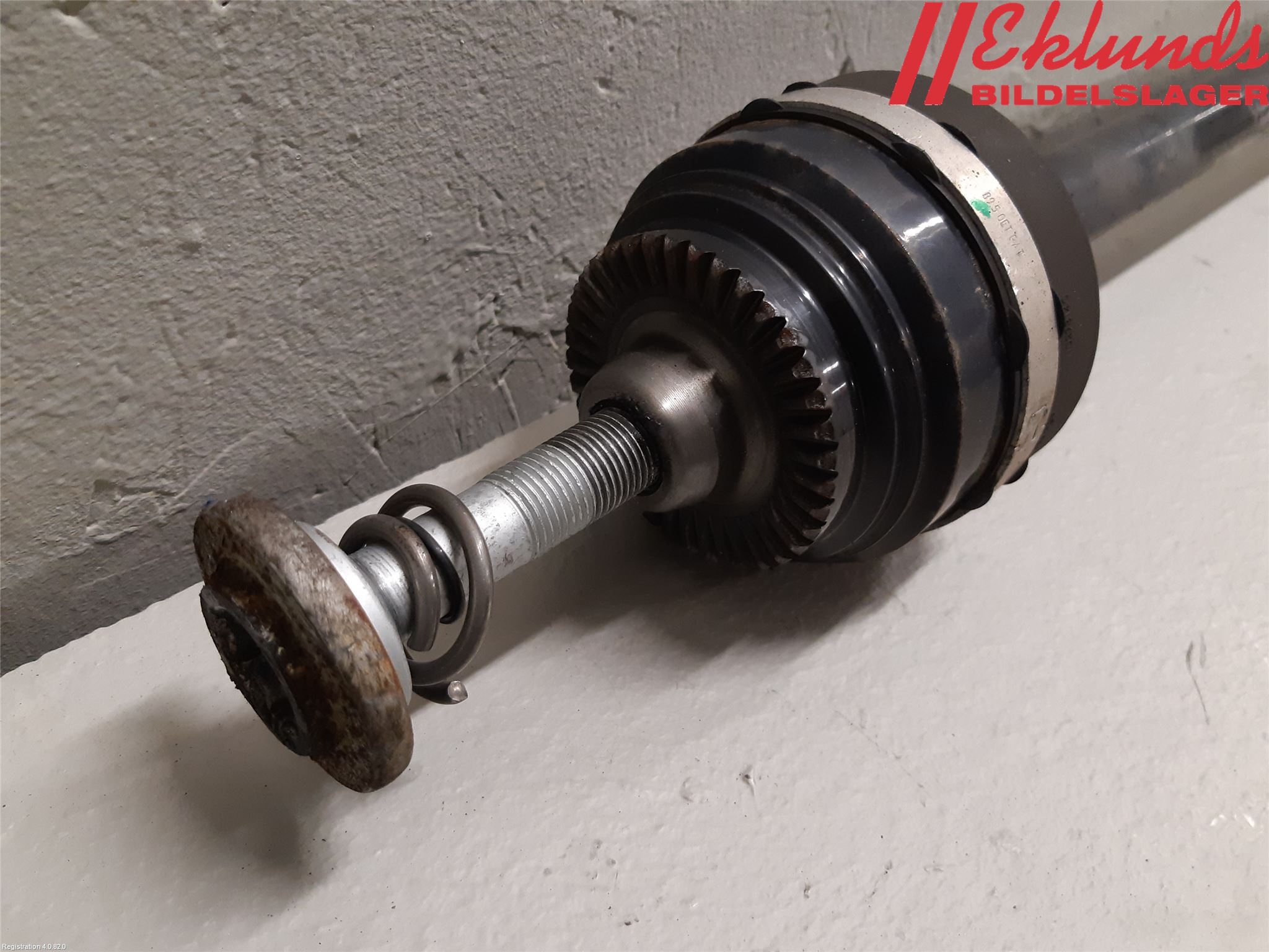 BMW 5 G30/G31/F90 17-23 Drivaxel Bak Höger