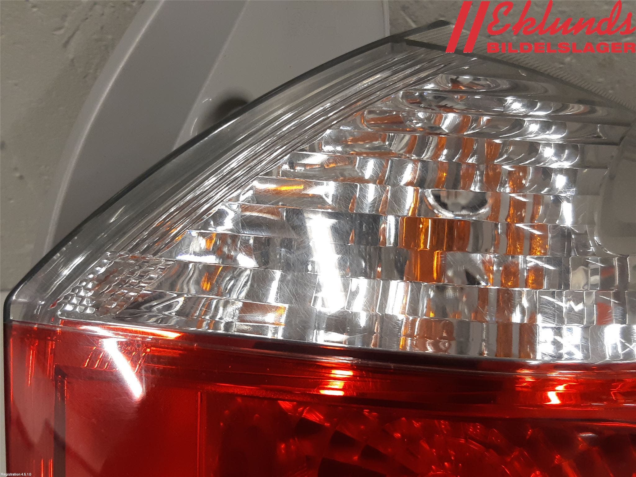 Toyota VERSO-S 11-16 Bakljus Höger