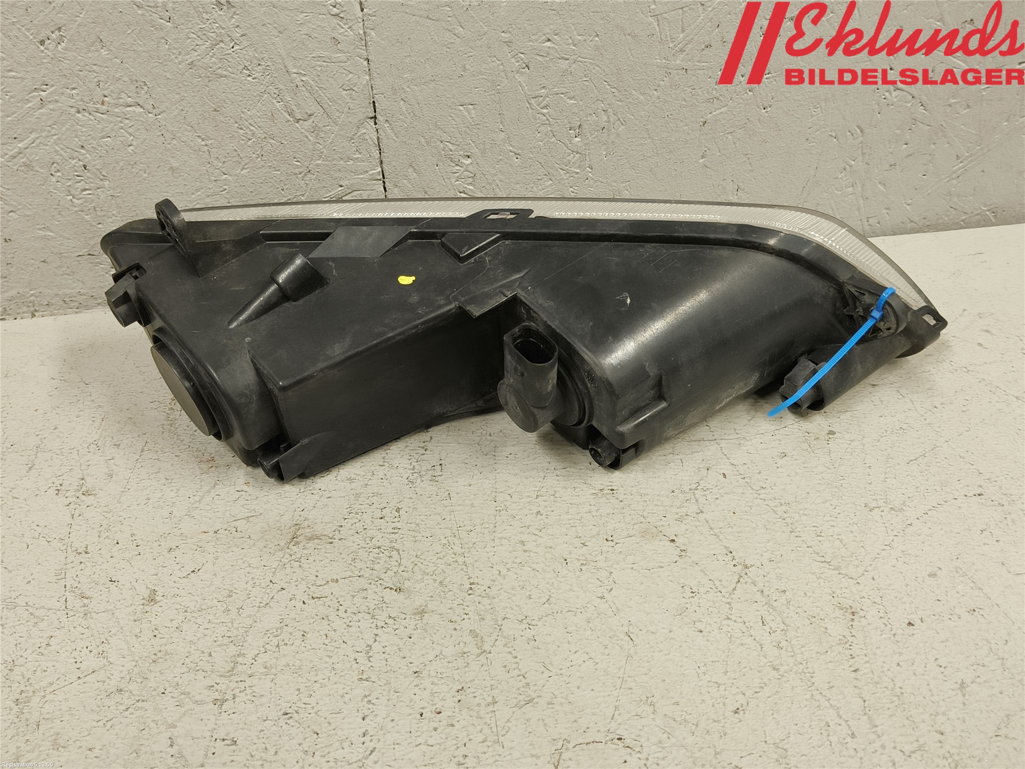 Volkswagen VW PASSAT 11-14 Dimljus-Varselljus Fram
