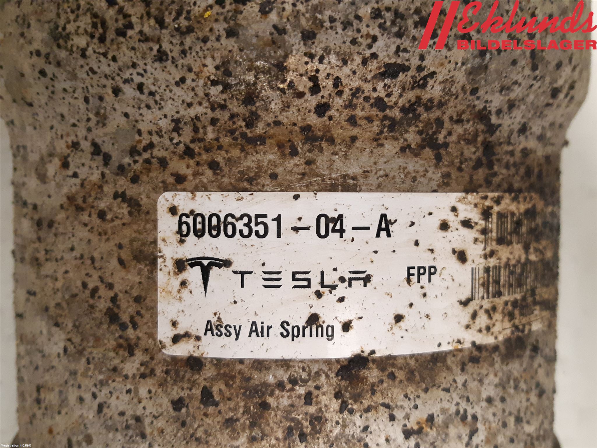 Tesla MODEL S 13- Fjäderben Fram Vänster