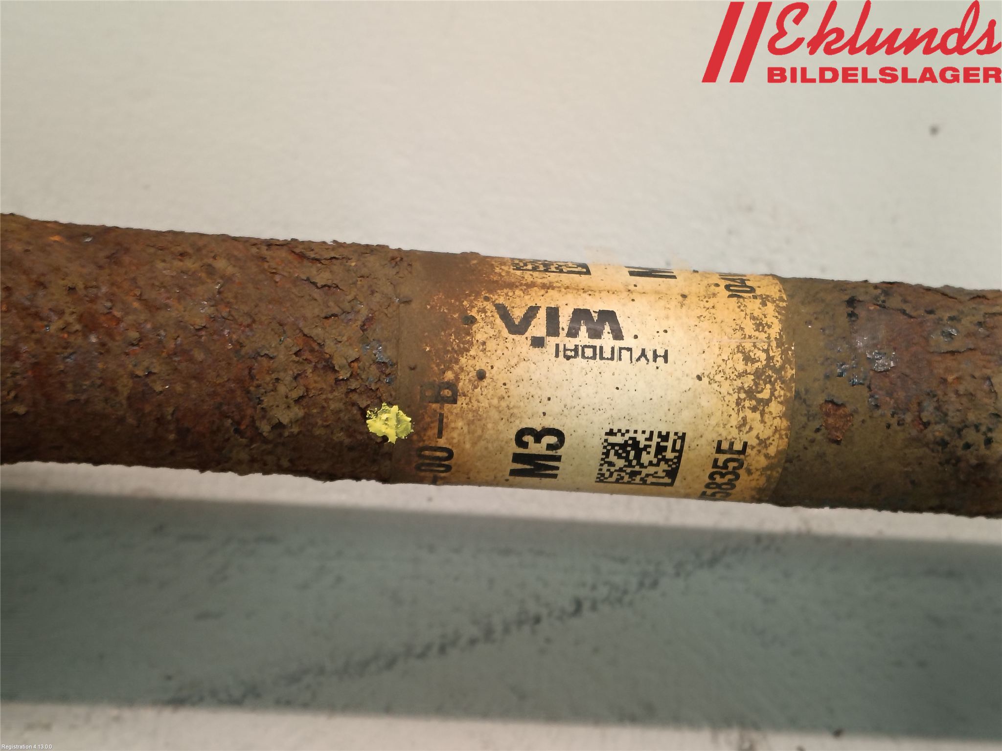 Tesla MODEL 3 17- Drivaxel Fram Vänster