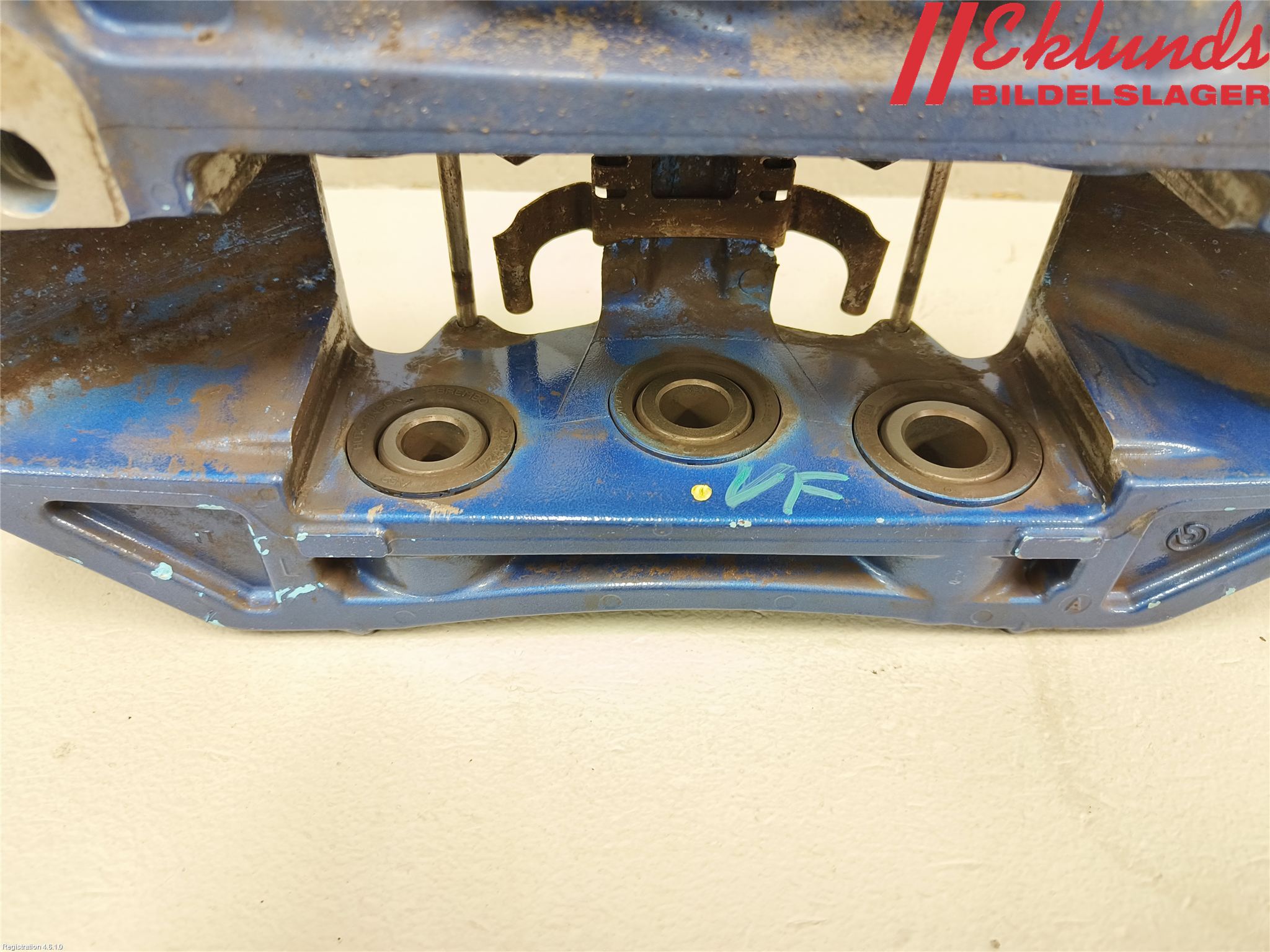 BMW 5 G30/G31/F90 17-23 Bromsok Fram Vänster