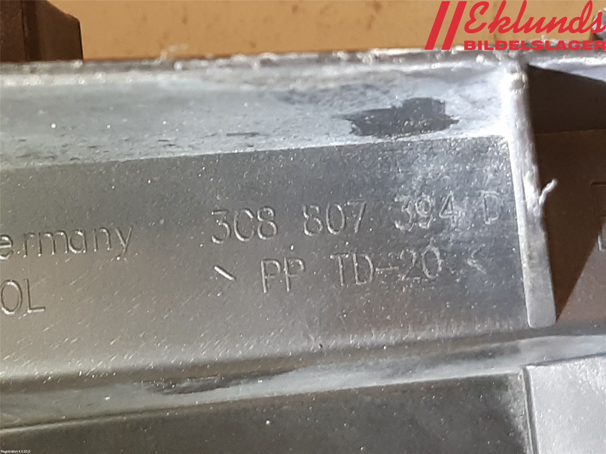 Volkswagen VW PASSAT CC 08-16 Stötfångarfäste Bak Hö