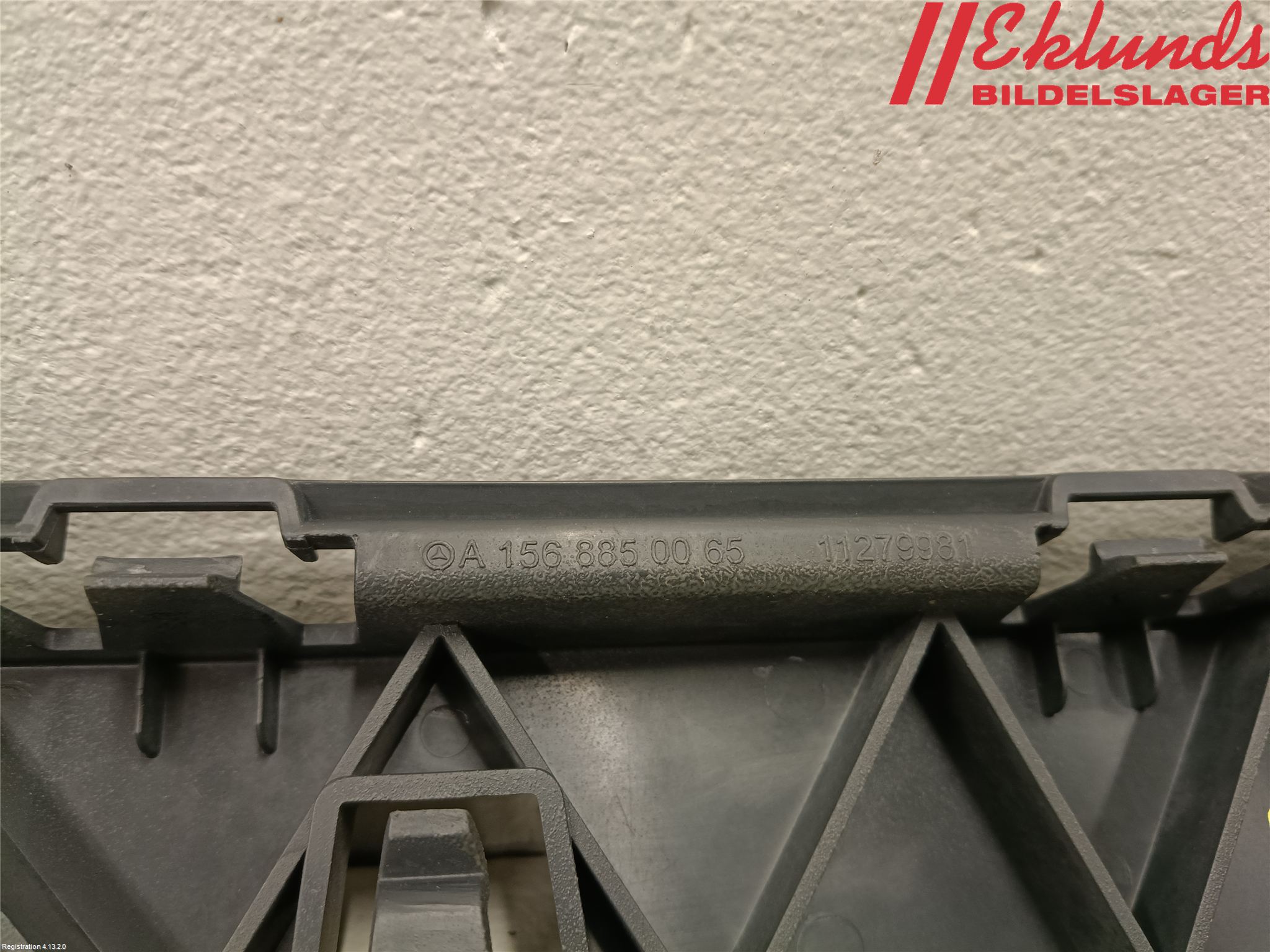 Mercedes-Benz MB GLA-KLASS (X156) 13-20 Stötfångardel Bak Mitt