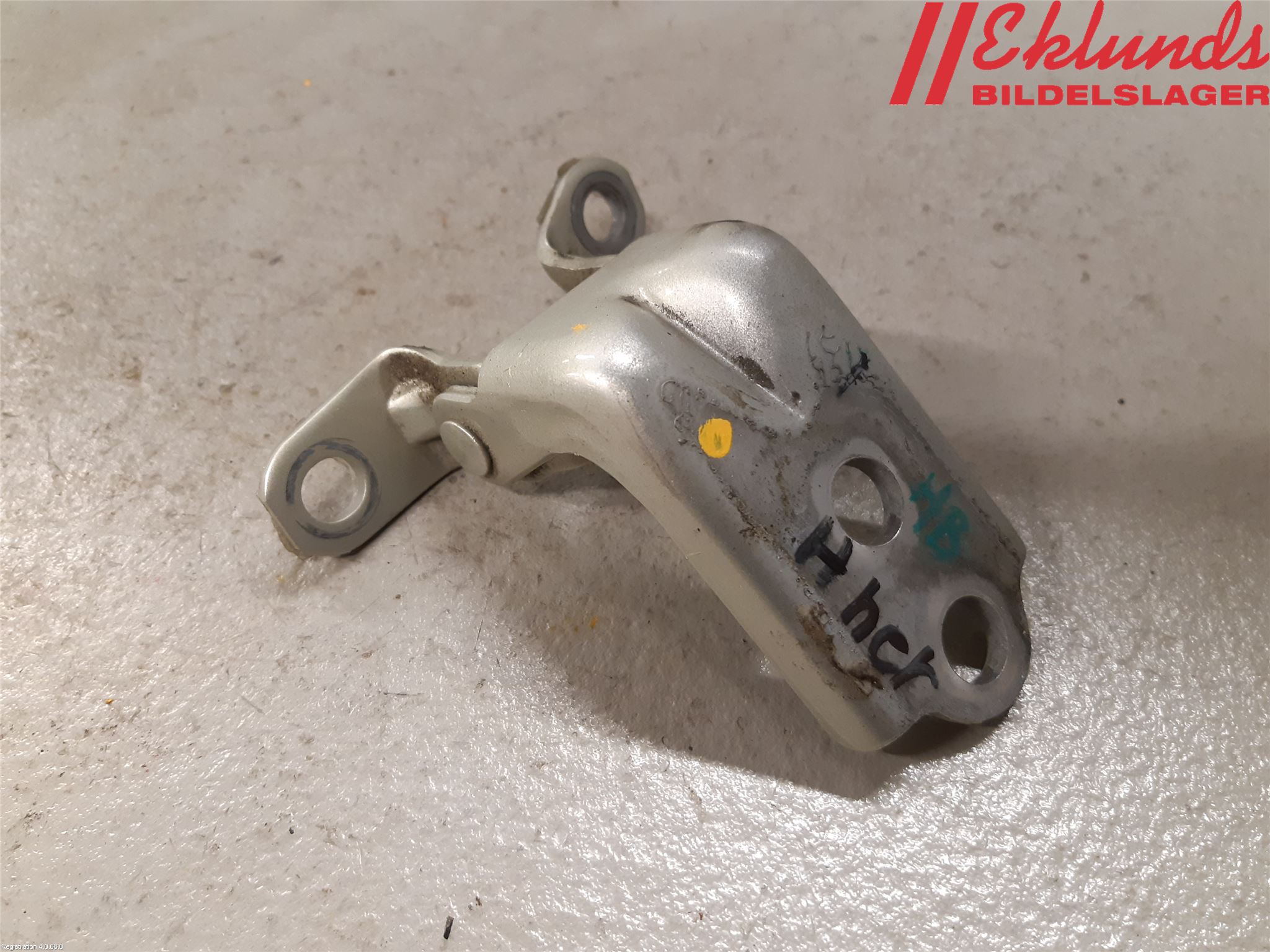 Subaru OUTBACK 10-15 Dörrgångjärn