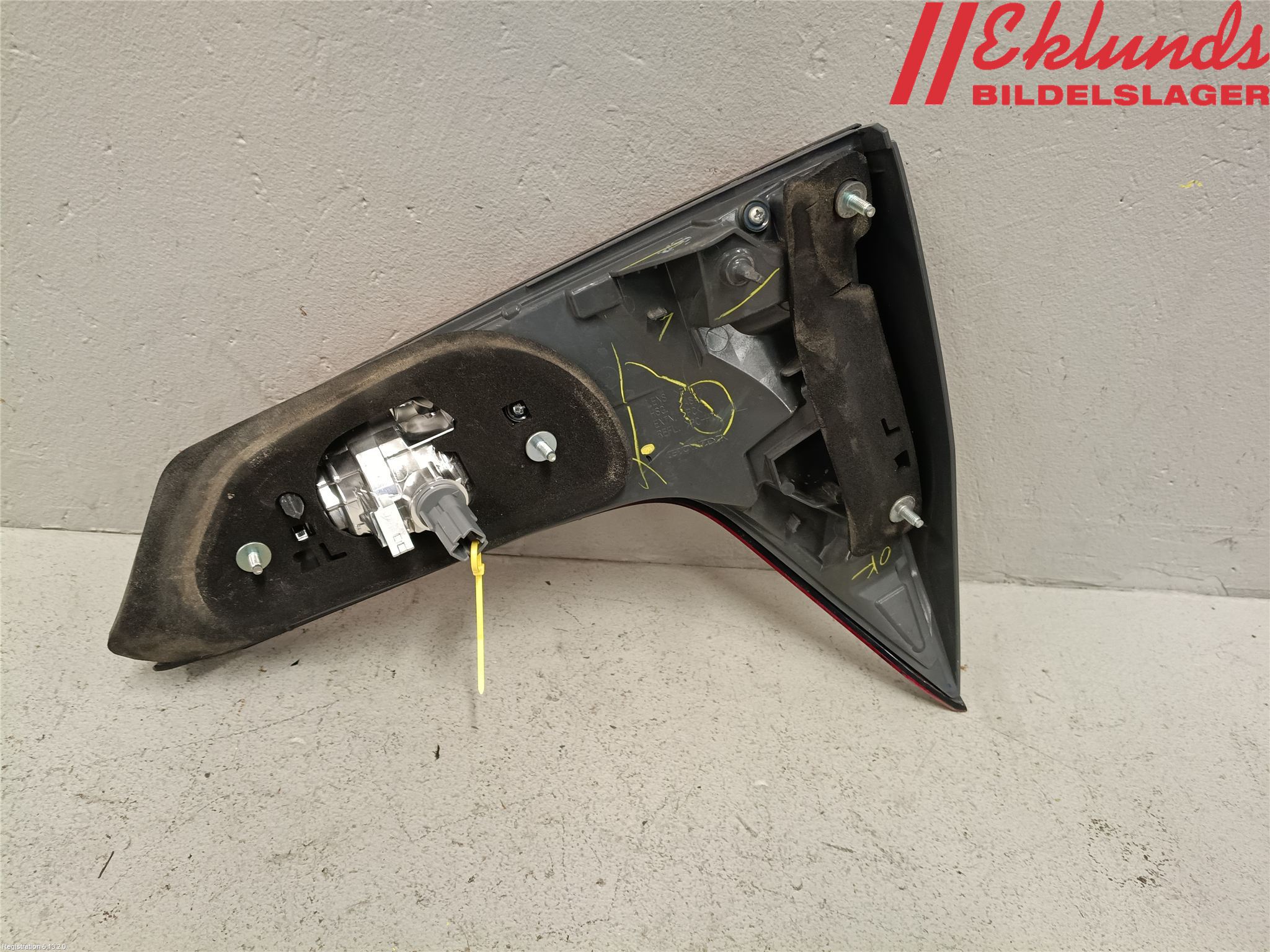 Honda HR-V 15-21 Bakljus Lucka Vä