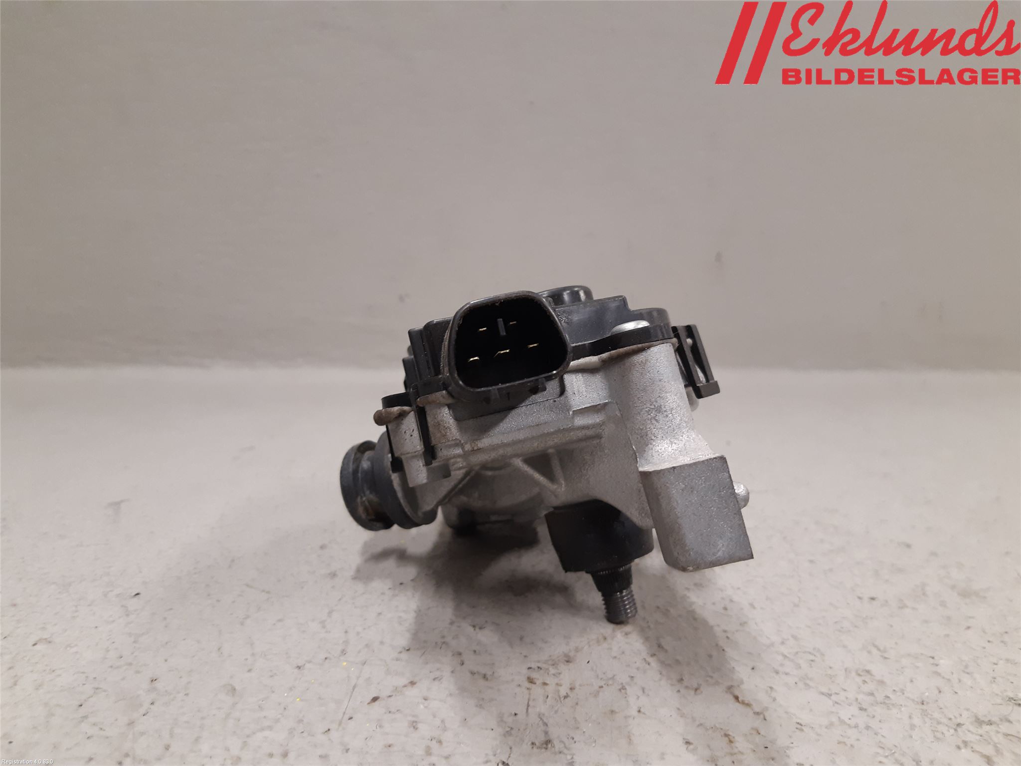 Toyota RAV4 19- Torkarmotor Vindruta