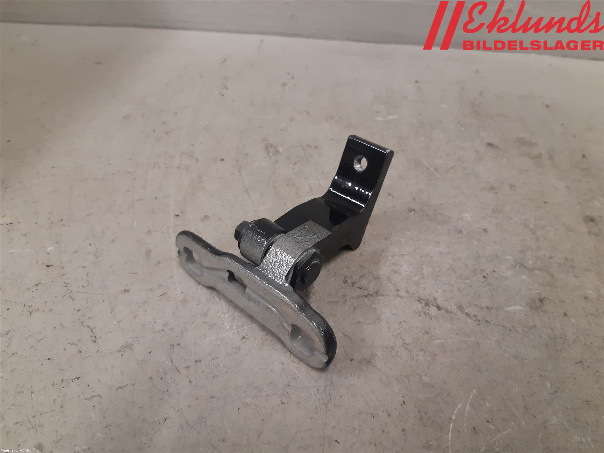 Volvo V90 17->> Dörrgångjärn