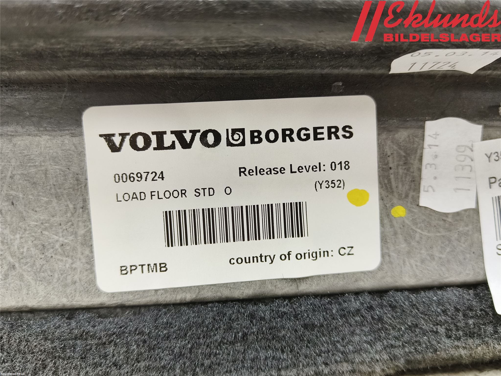 Volvo V60 14-18 Bagage Golv