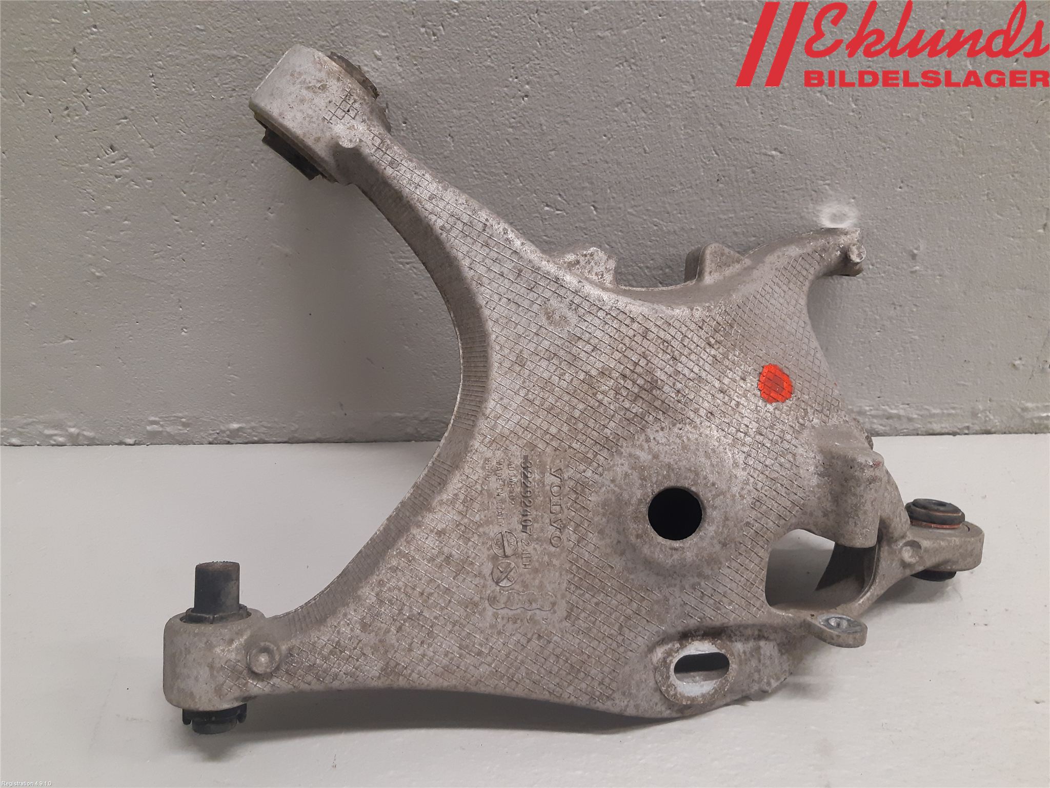 Volvo V60 19- Bärarm Bak Vänster