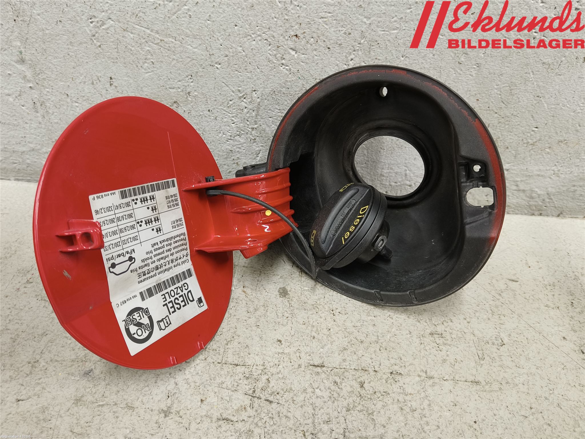 Volkswagen VW PASSAT 11-14 Tanklucka