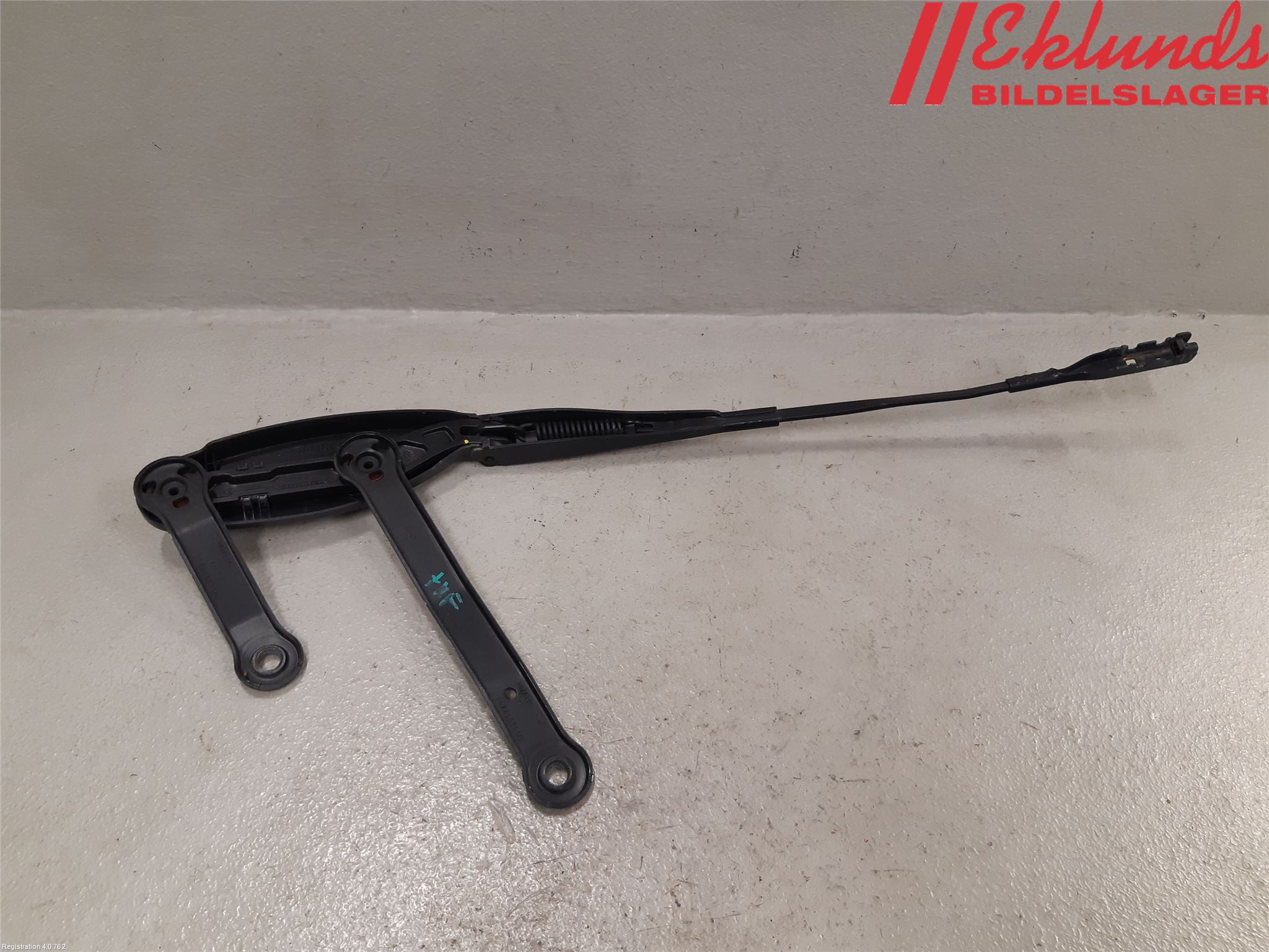 Mercedes-Benz MB E-KLASS (W213) 16-23 Torkararm Armar Vindruta