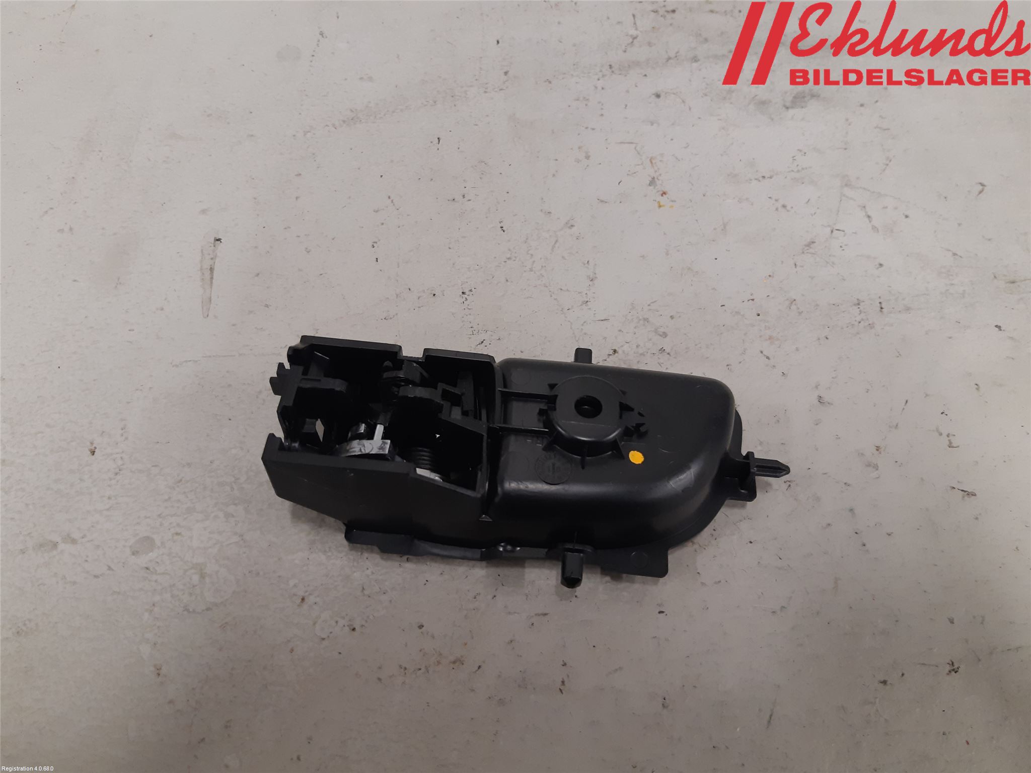 Toyota YARIS XP130 15-20 Dörrhandtag Inre Hö