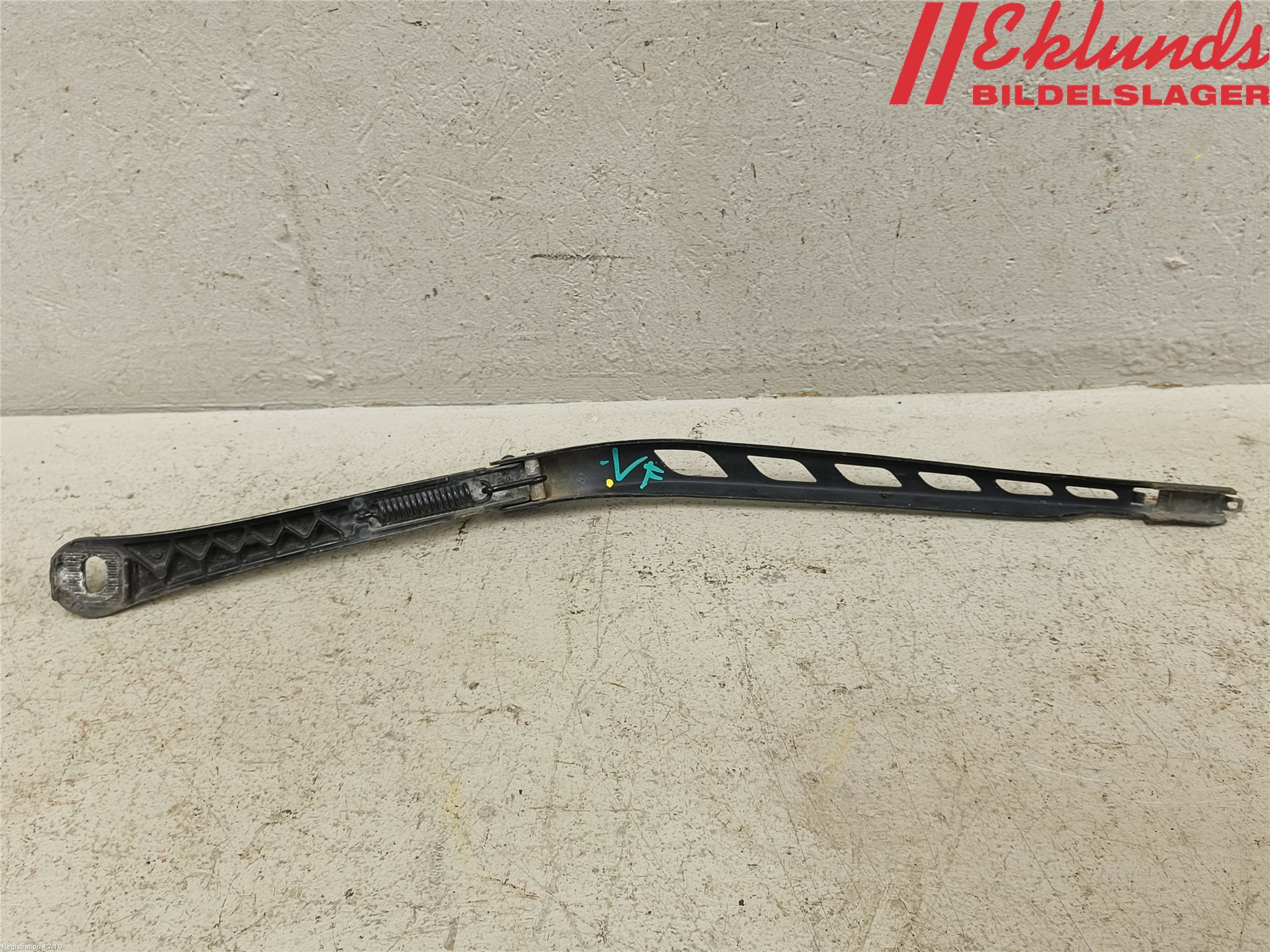 BMW 5 E60/61 Sed/Tou 02-10 Torkararm Armar Vindruta