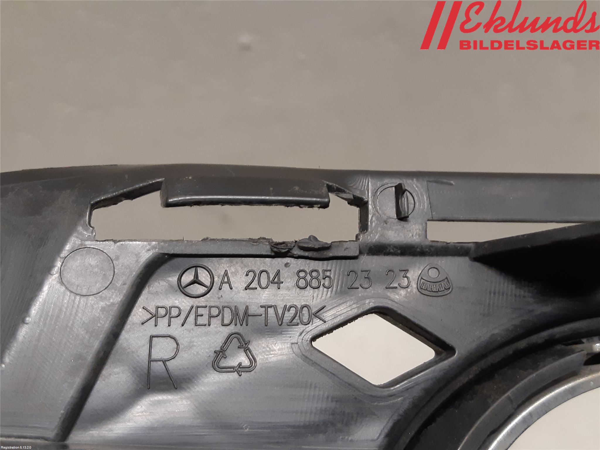 Mercedes-Benz MB C-KLASS (W204) 07-15 Dimljussarg Fram