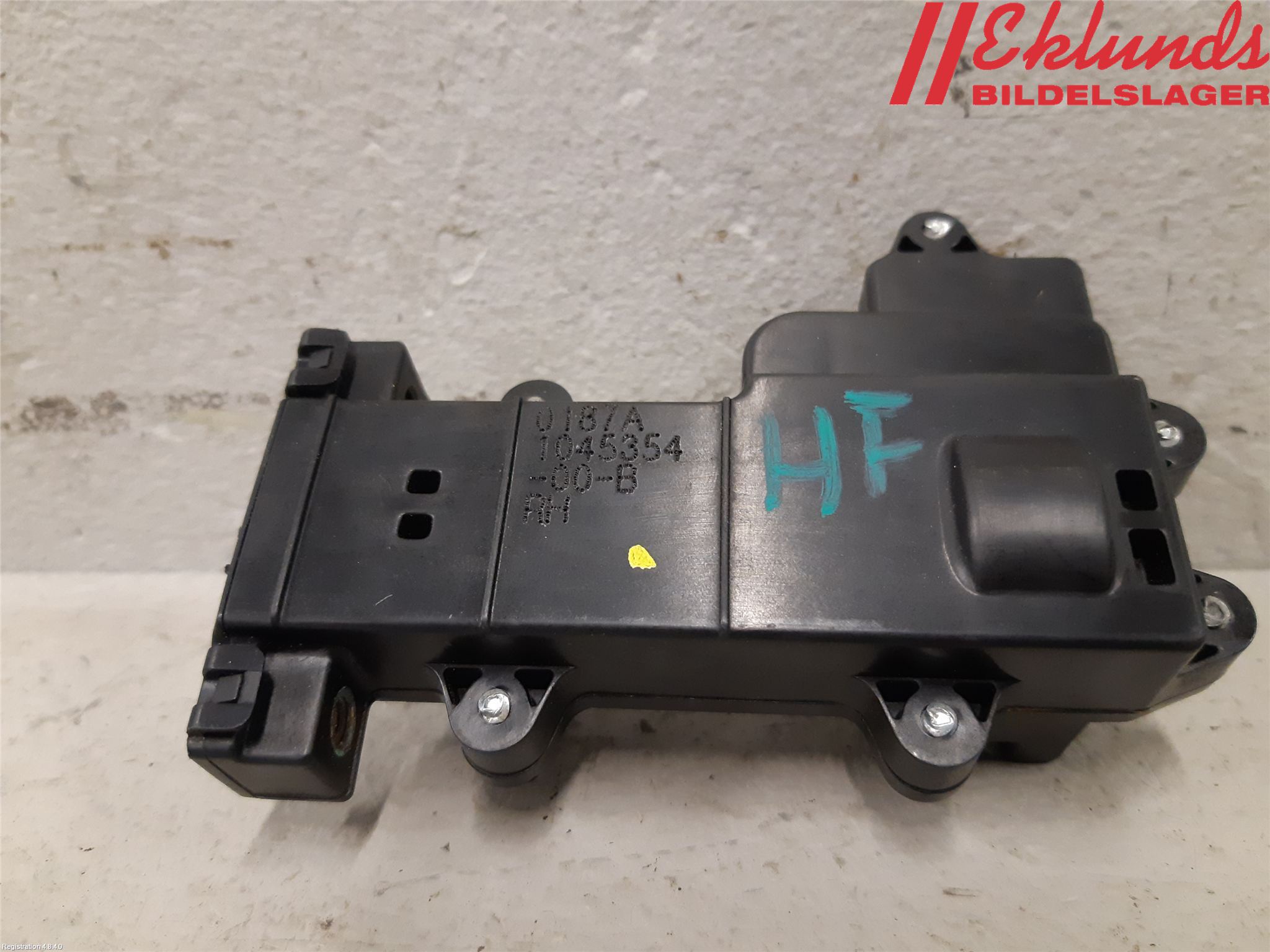 Tesla MODEL X 16- Styrenhet Dörr