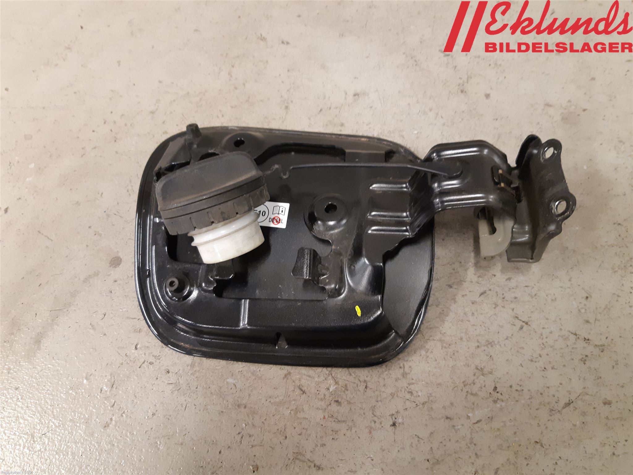 Toyota C-HR 16-23 Tanklucka