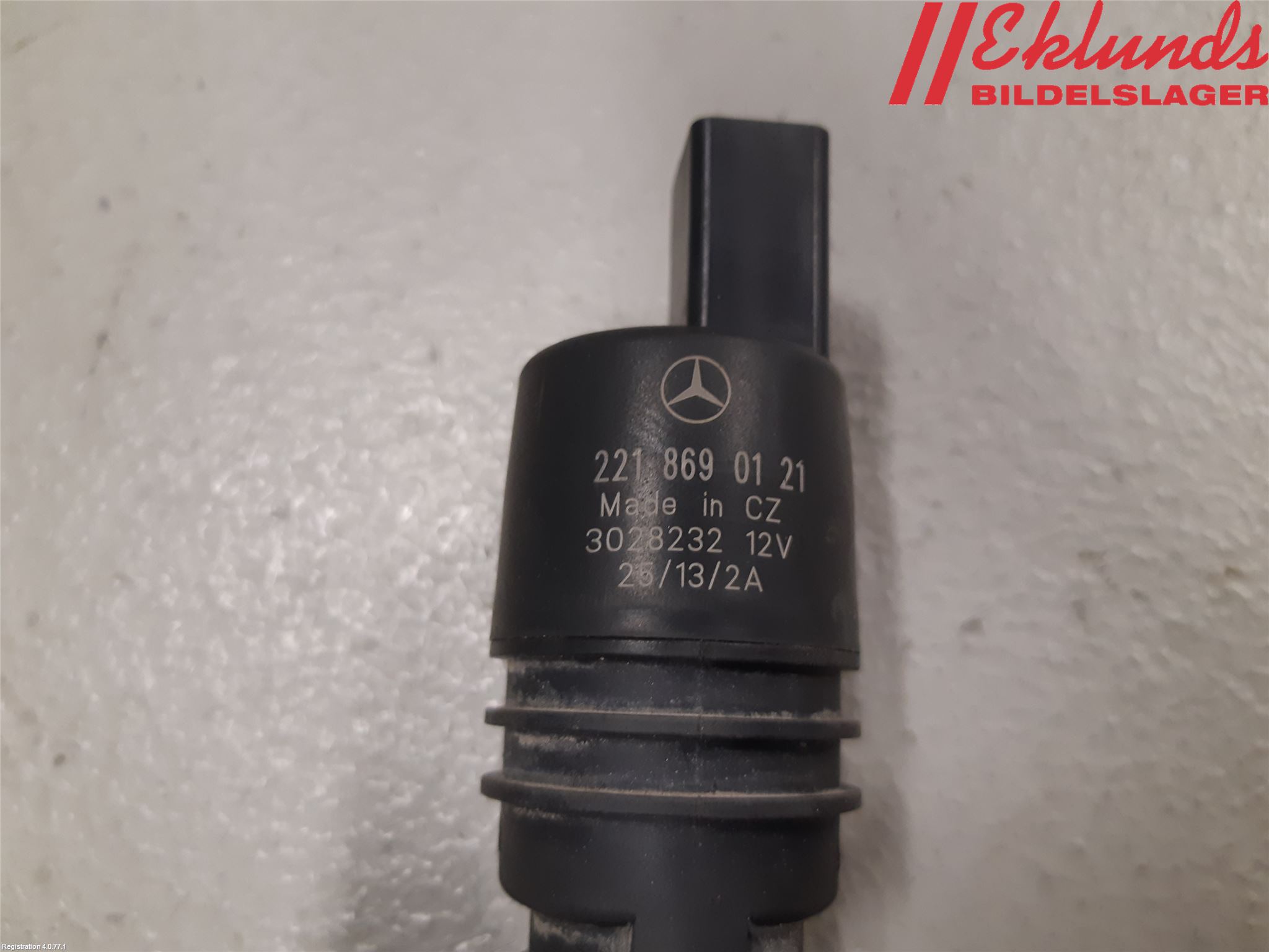 Mercedes-Benz MB E-KLASS (W212) 09-16 Spolarpump Vindruta
