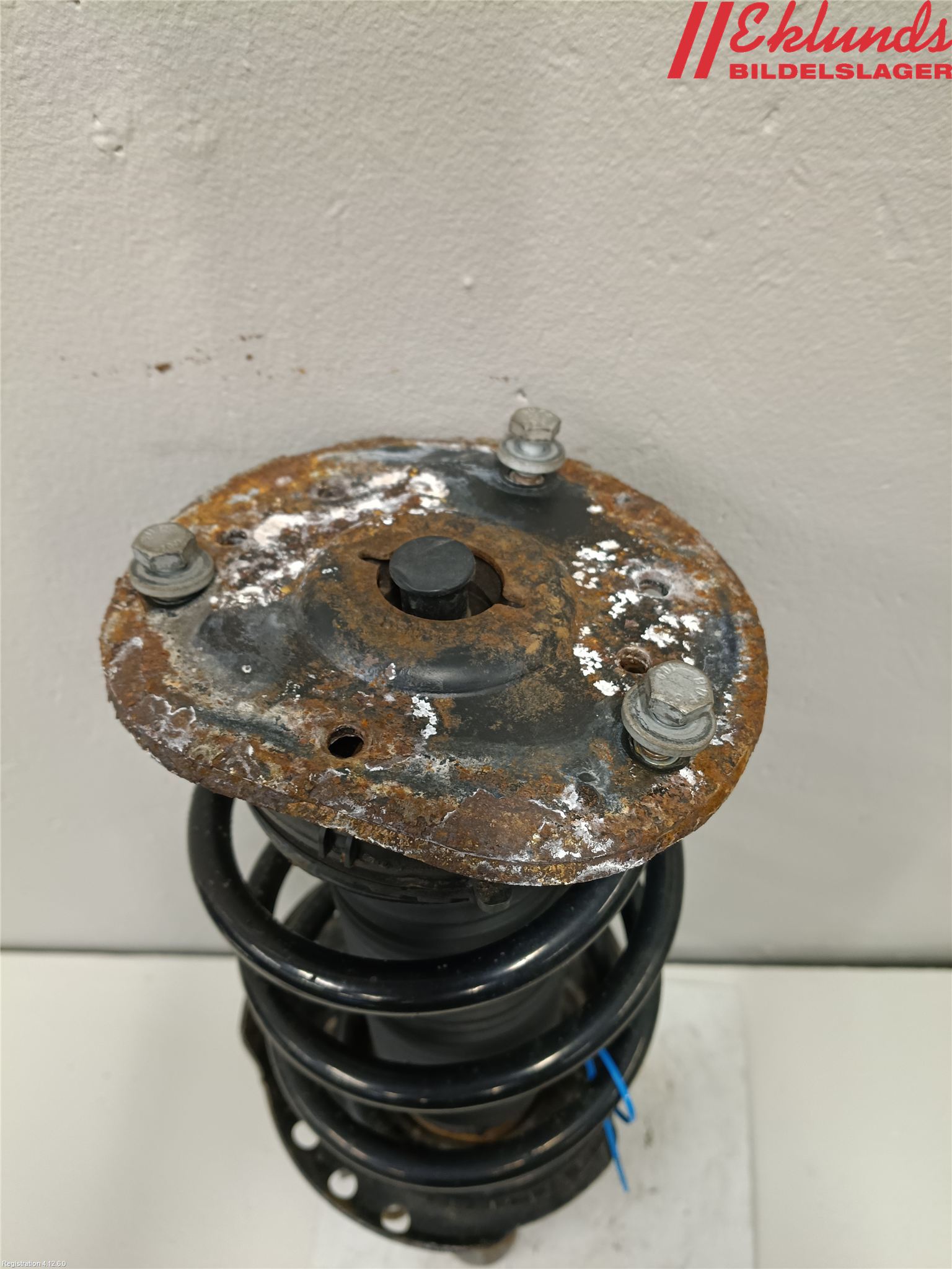 Volvo V60 14-18 Fjäderben Fram Höger