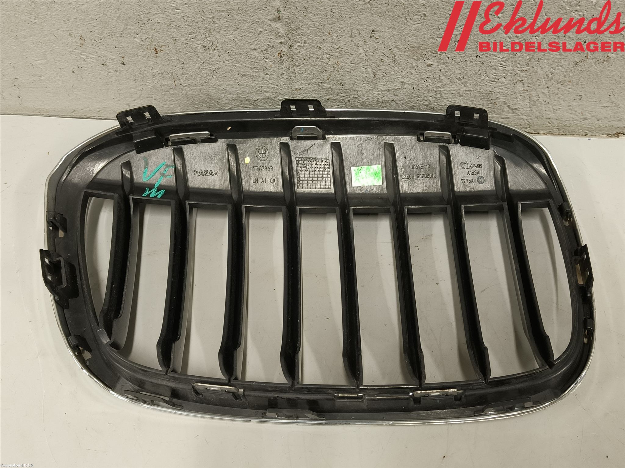 BMW X1 F48 15-22 Grilldel Mitt