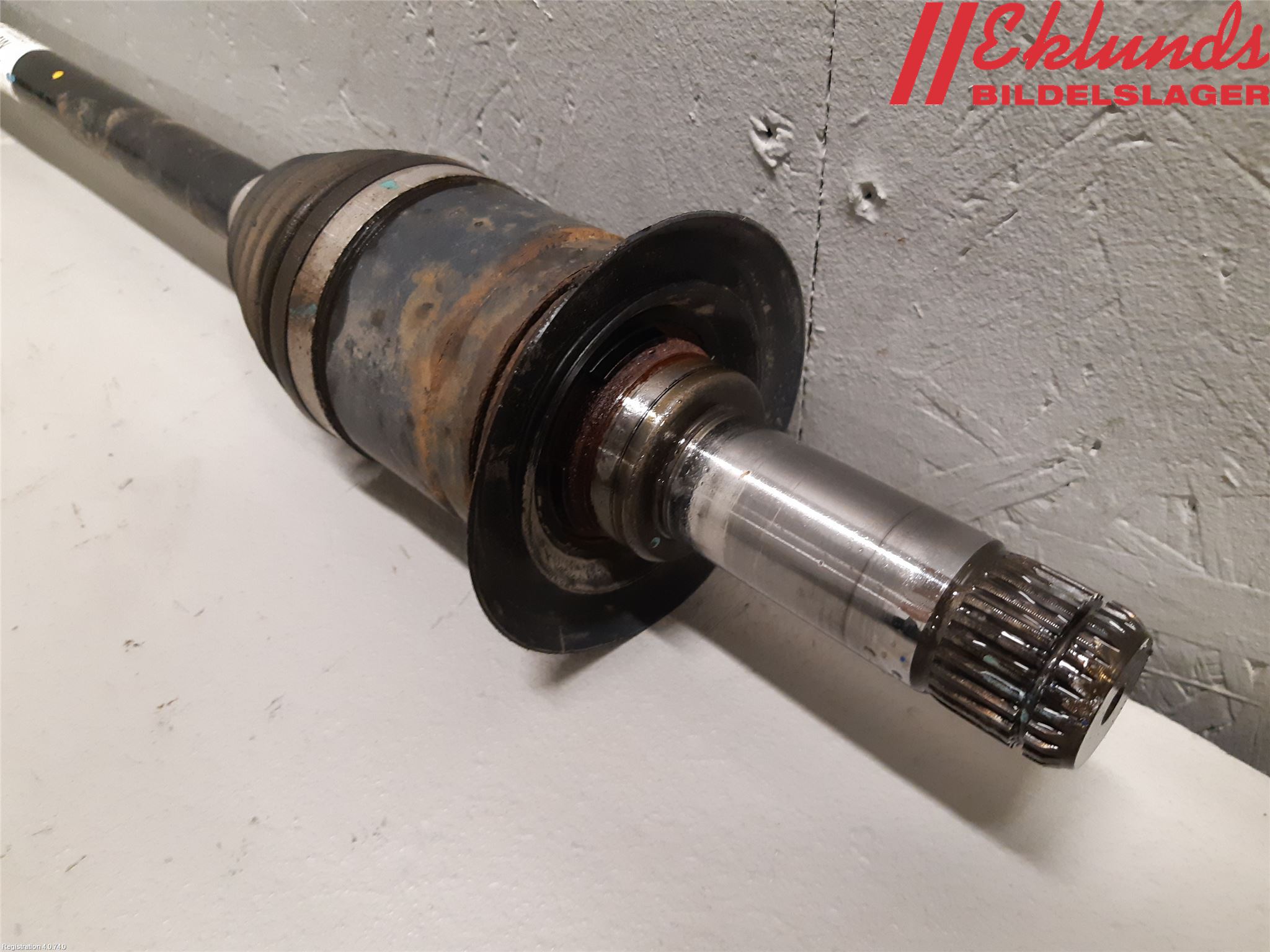 BMW 2 F45 Active Tourer 14-21 Drivaxel Bak Vänster