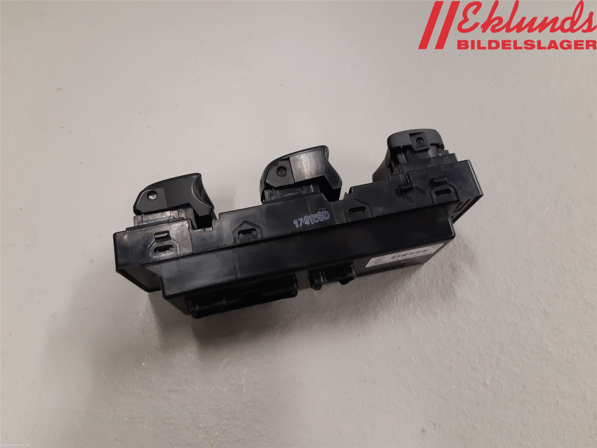 Renault KADJAR 15- Strömställare Elhiss