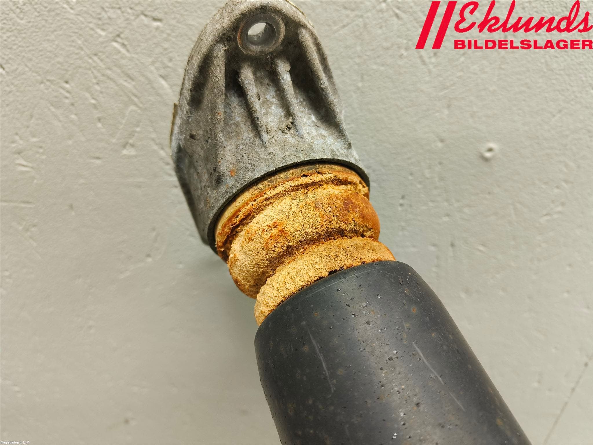 BMW 1 F20/F21 11-19 Stötdämpare Bak